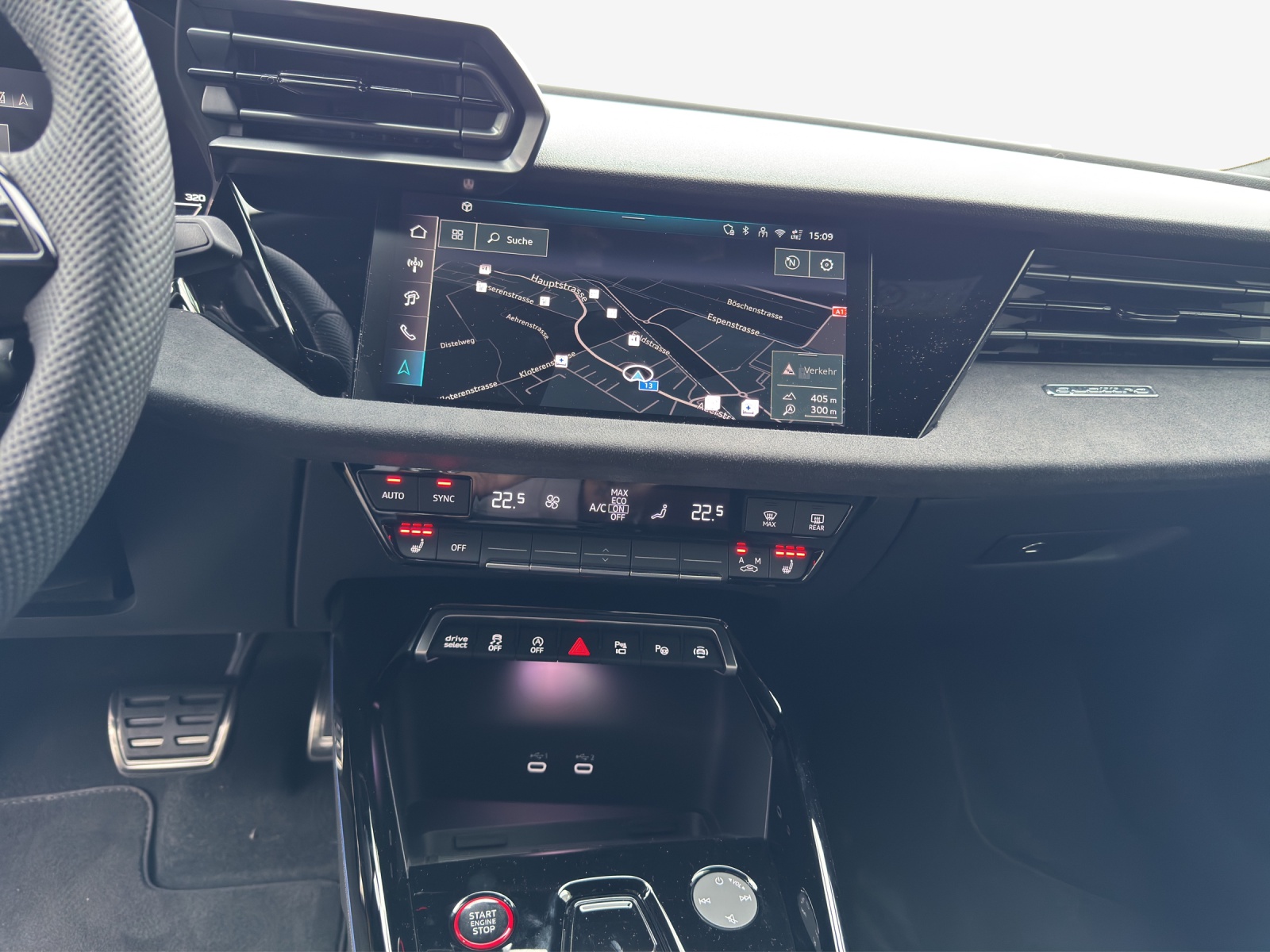 AUDI RS3 Sportback 2.5 TSI quattro S-tronic-image-10