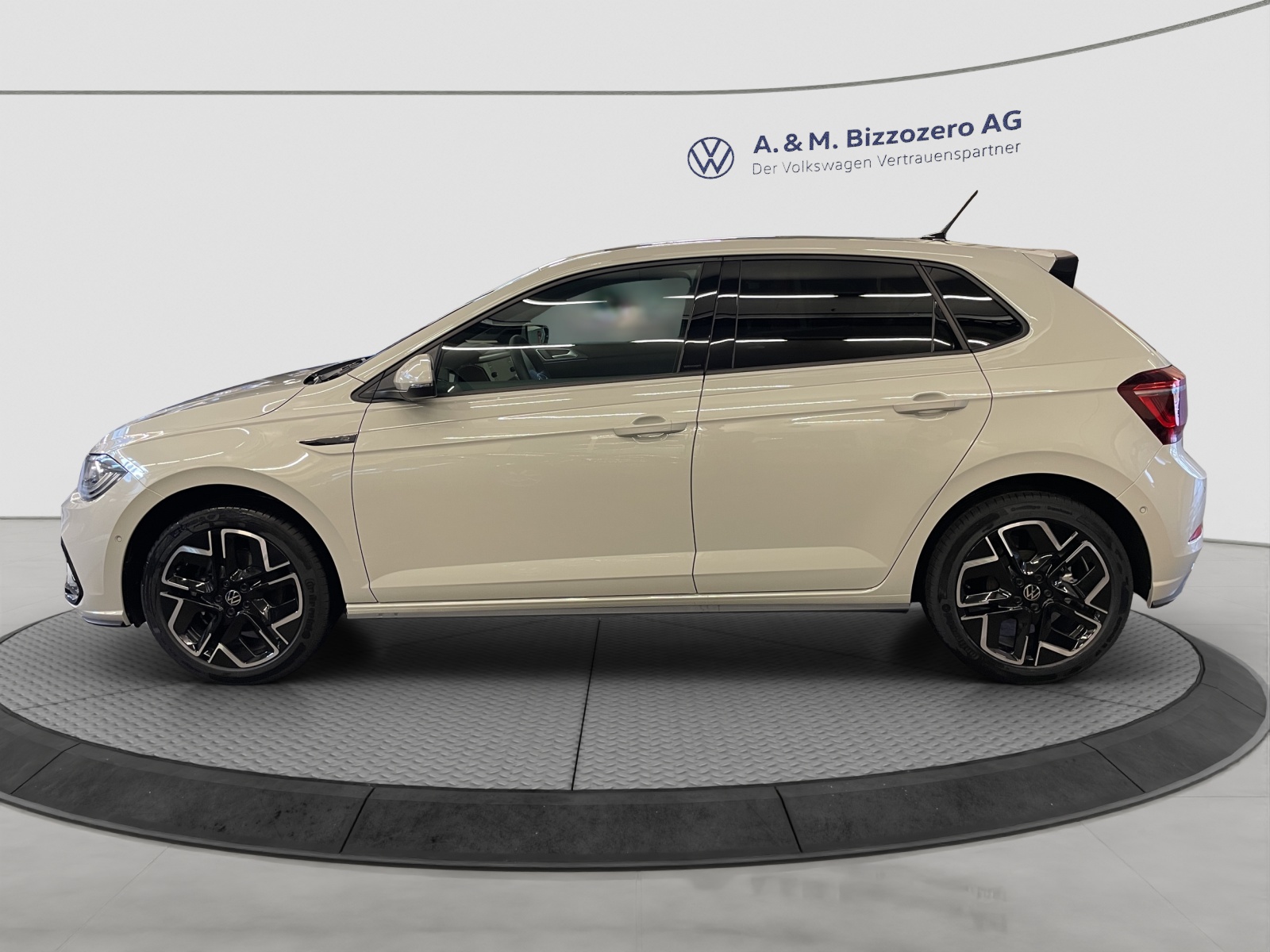 VW Polo 1.0 TSI R-Line DSG-image-1