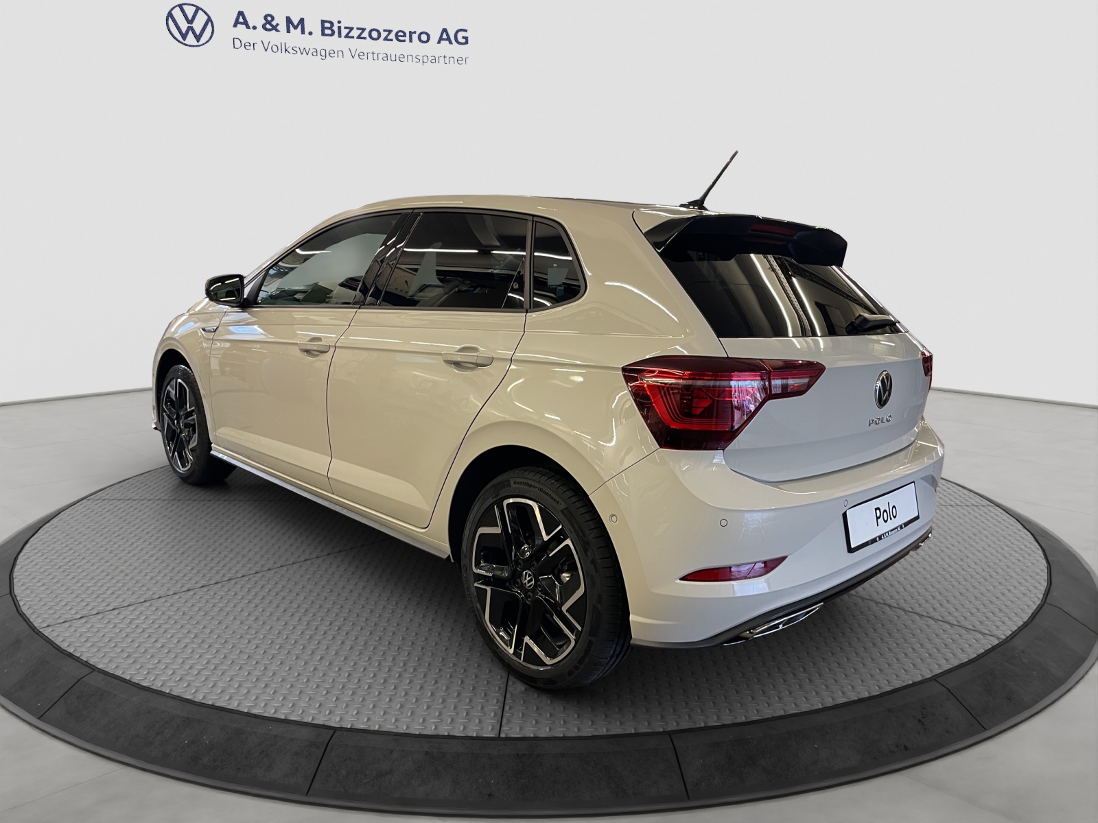 VW Polo 1.0 TSI R-Line DSG-image-2