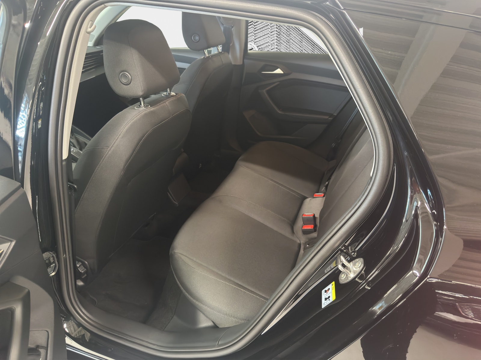 AUDI A1 Sportback 30 TFSI S-tronic-image-11