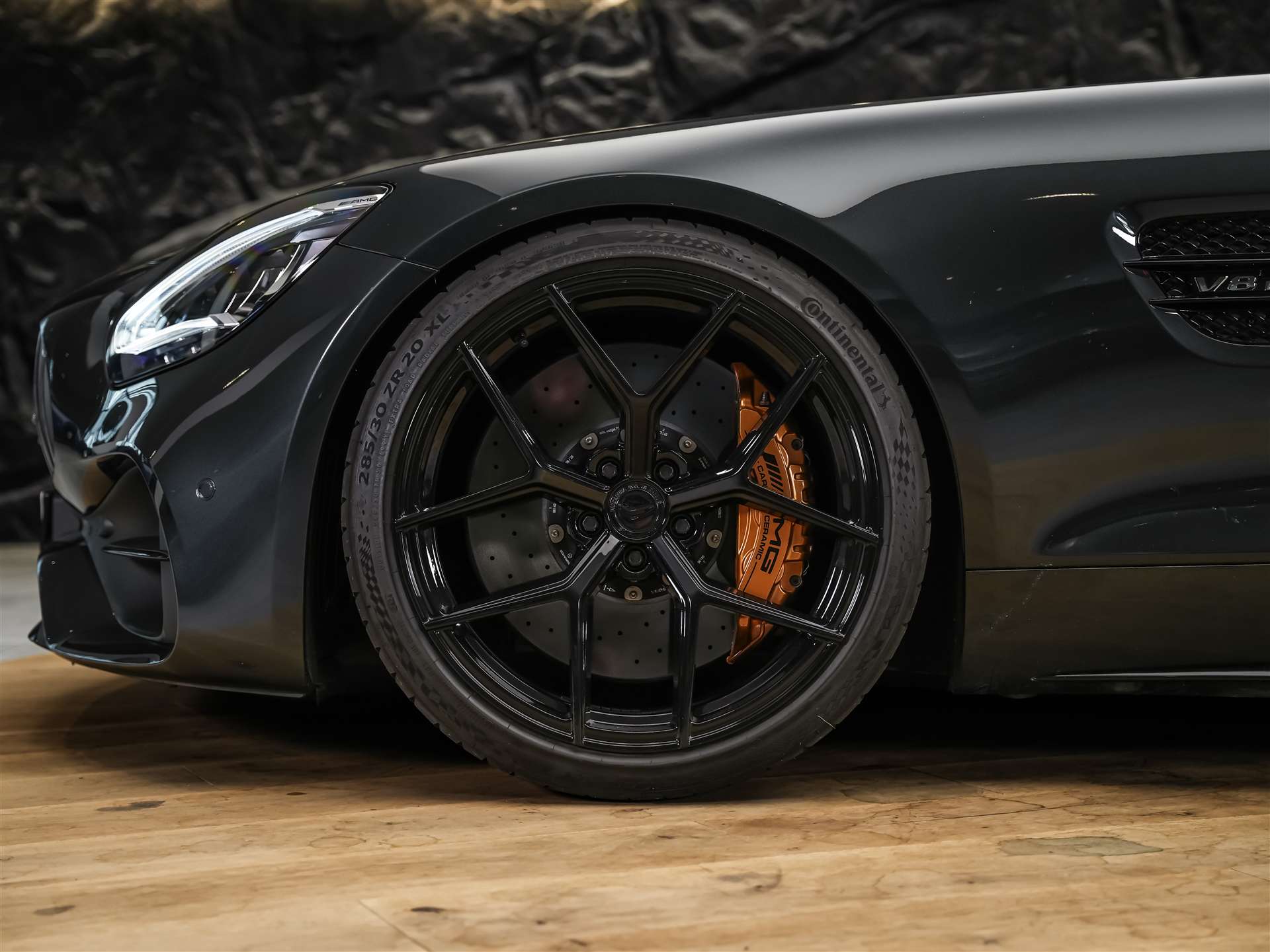 MERCEDES-BENZ AMG GT C Roadster Speedshift DCT *CH-Auto*Keramik*Burmester*Sitzlüftung*MSI+*-image-19