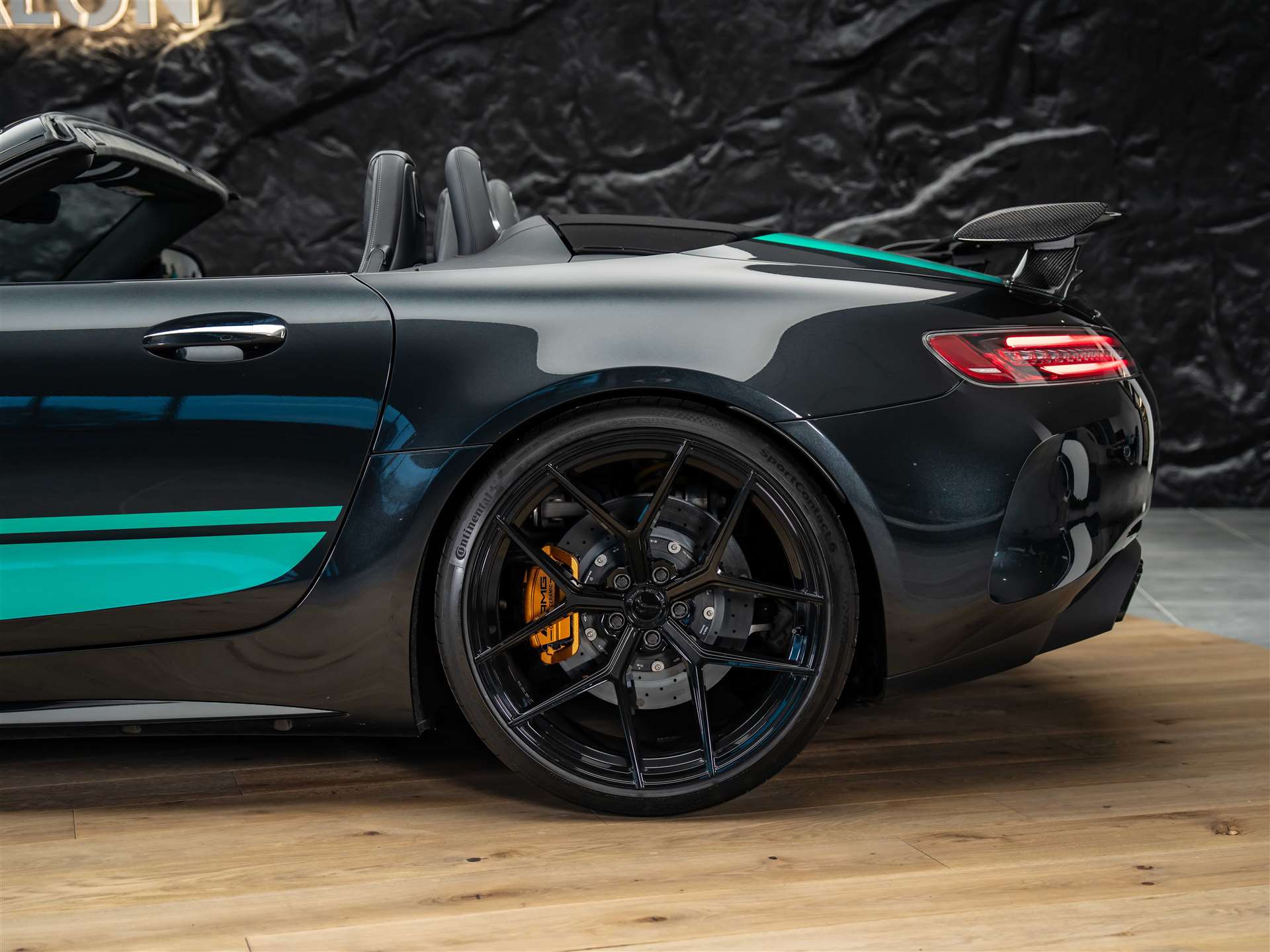 MERCEDES-BENZ AMG GT C Roadster Speedshift DCT *CH-Auto*Keramik*Burmester*Sitzlüftung*MSI+*-image-14