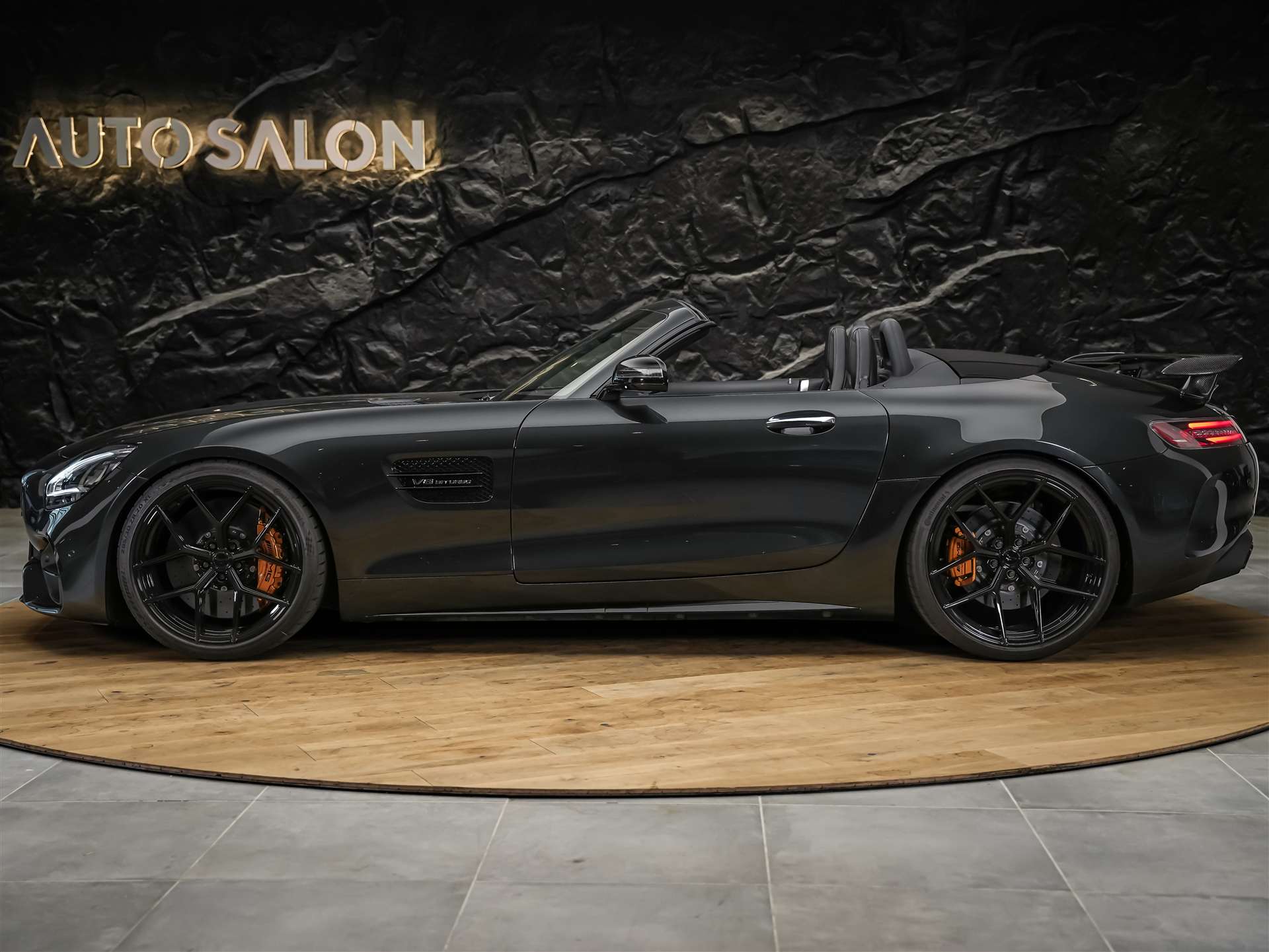 MERCEDES-BENZ AMG GT C Roadster Speedshift DCT *CH-Auto*Keramik*Burmester*Sitzlüftung*MSI+*-showroom-element-2