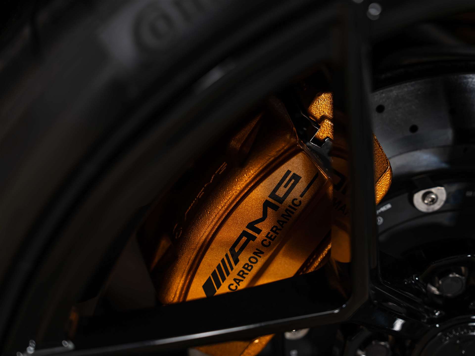 MERCEDES-BENZ AMG GT C Roadster Speedshift DCT *CH-Auto*Keramik*Burmester*Sitzlüftung*MSI+*-image-21