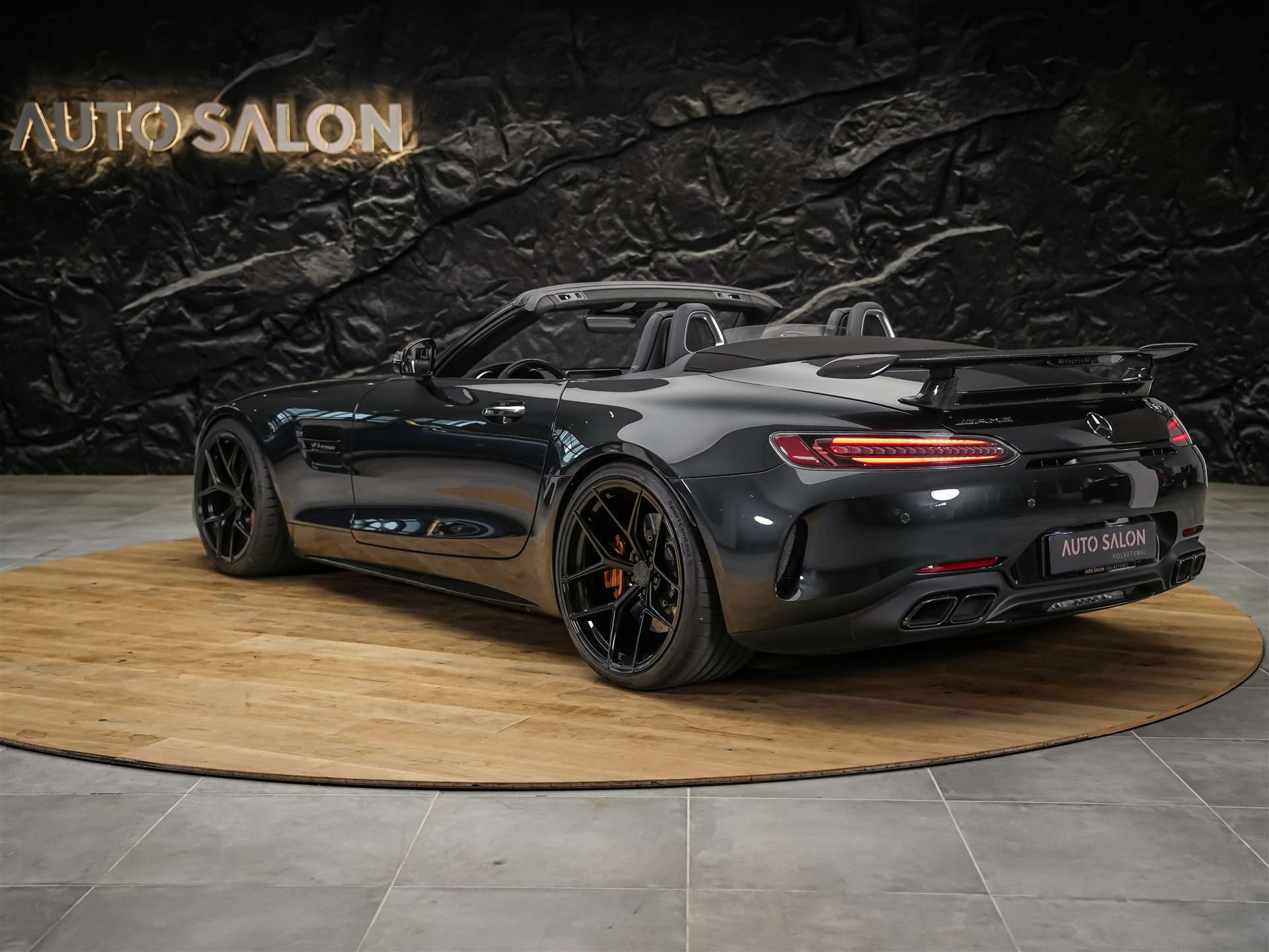 MERCEDES-BENZ AMG GT C Roadster Speedshift DCT *CH-Auto*Keramik*Burmester*Sitzlüftung*MSI+*-image-4
