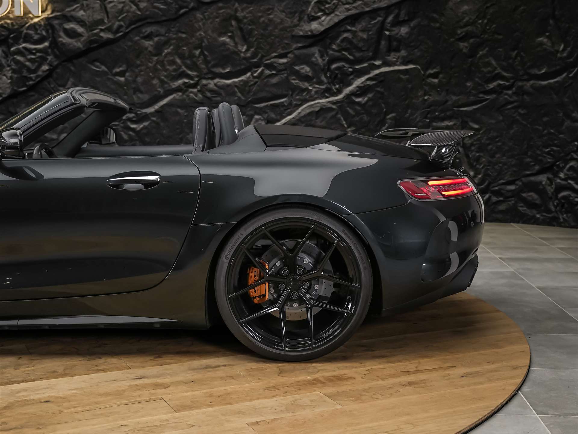 MERCEDES-BENZ AMG GT C Roadster Speedshift DCT *CH-Auto*Keramik*Burmester*Sitzlüftung*MSI+*-image-20