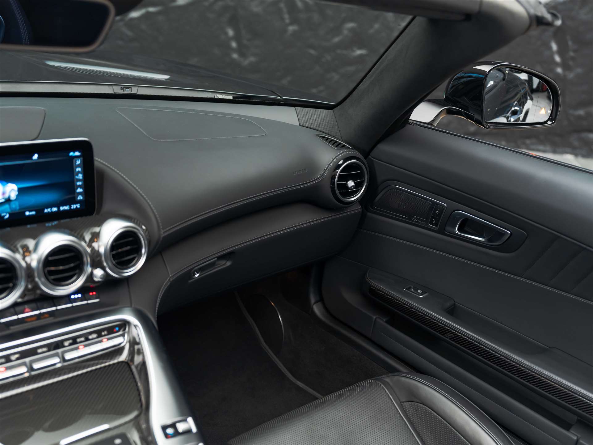 MERCEDES-BENZ AMG GT C Roadster Speedshift DCT *CH-Auto*Keramik*Burmester*Sitzlüftung*MSI+*-image-24