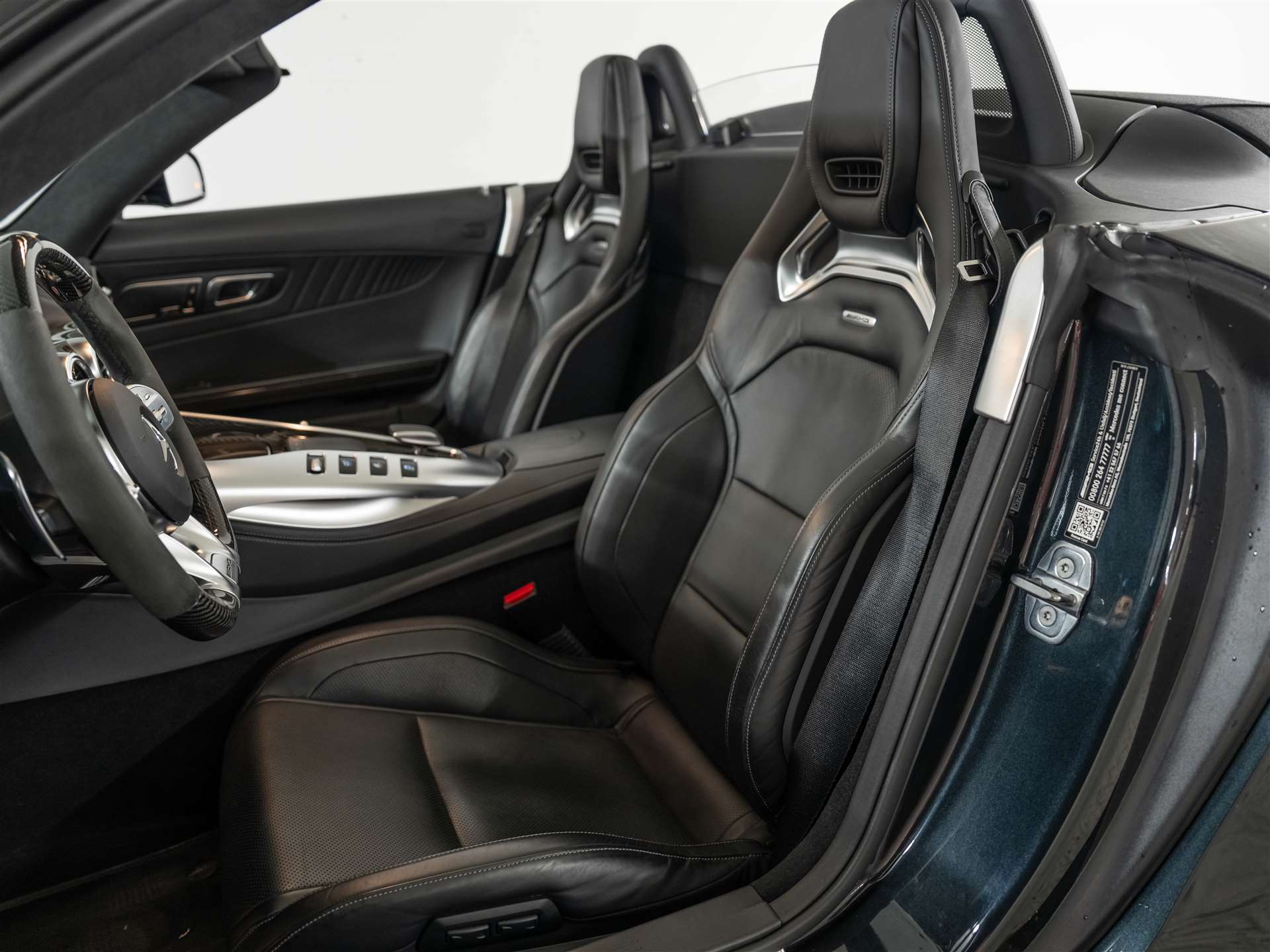 MERCEDES-BENZ AMG GT C Roadster Speedshift DCT *CH-Auto*Keramik*Burmester*Sitzlüftung*MSI+*-image-15