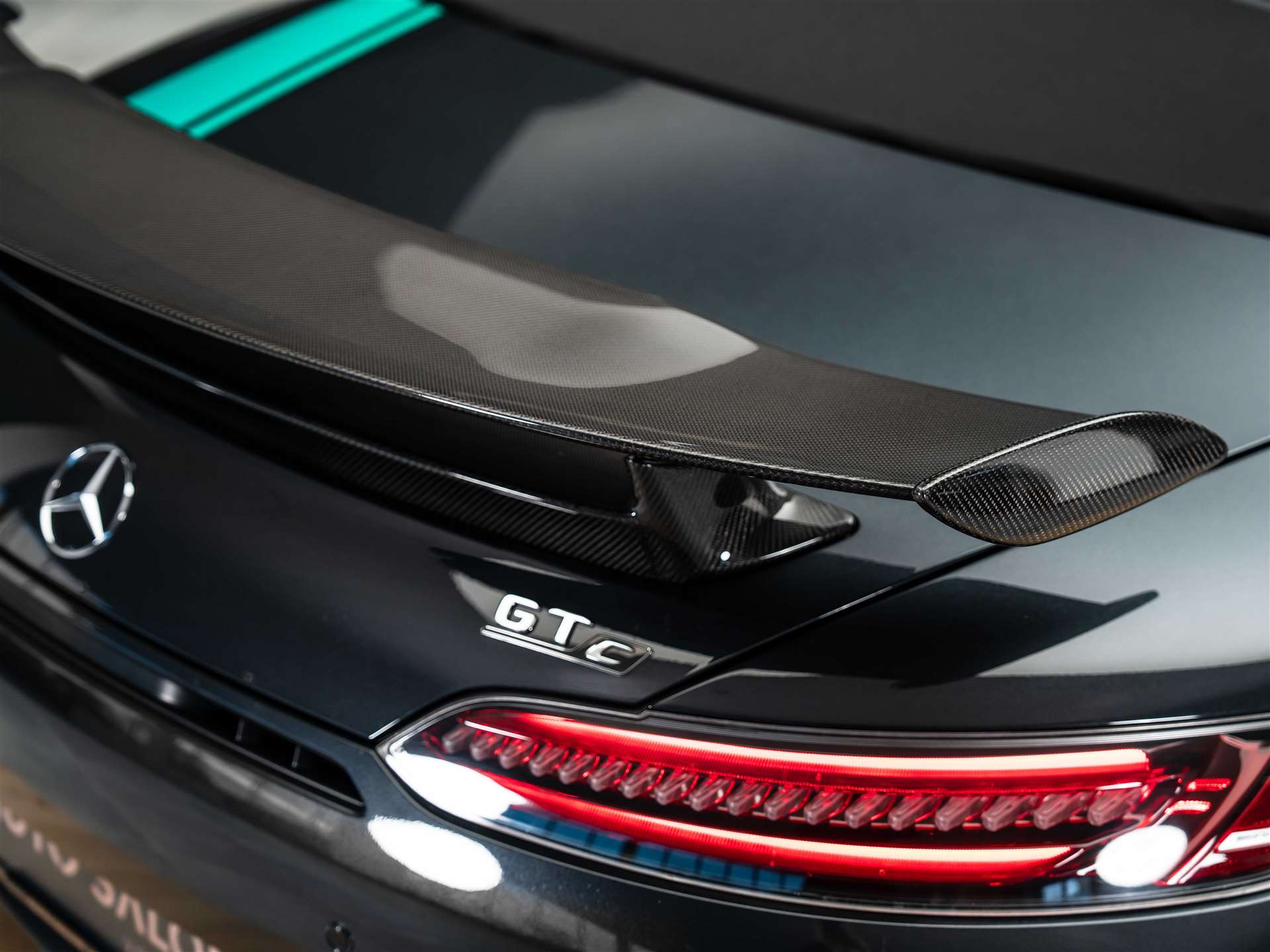 MERCEDES-BENZ AMG GT C Roadster Speedshift DCT *CH-Auto*Keramik*Burmester*Sitzlüftung*MSI+*-image-18