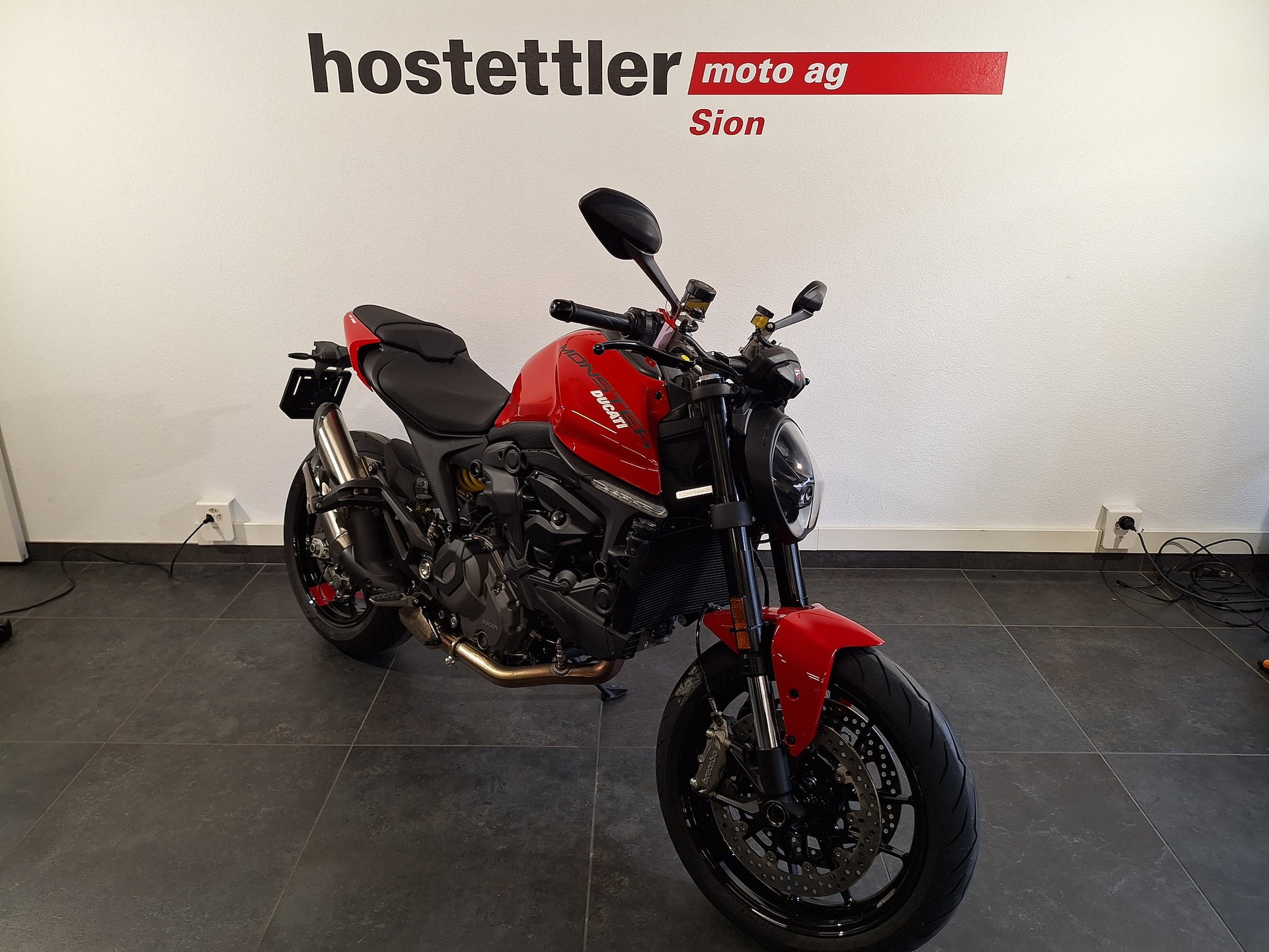 DUCATI Monster