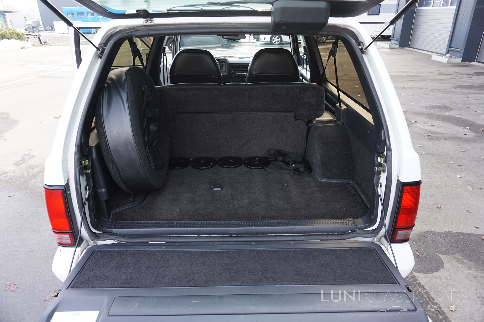 GMC Typhoon-image-14