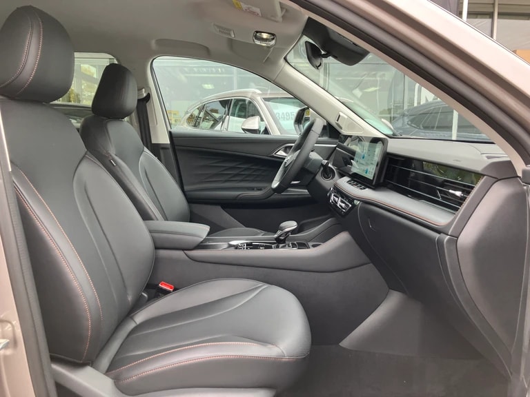 MG HS 1.5 T Hybrid+ Luxury-image-7