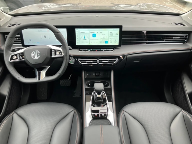 MG HS 1.5 T Hybrid+ Luxury-image-8