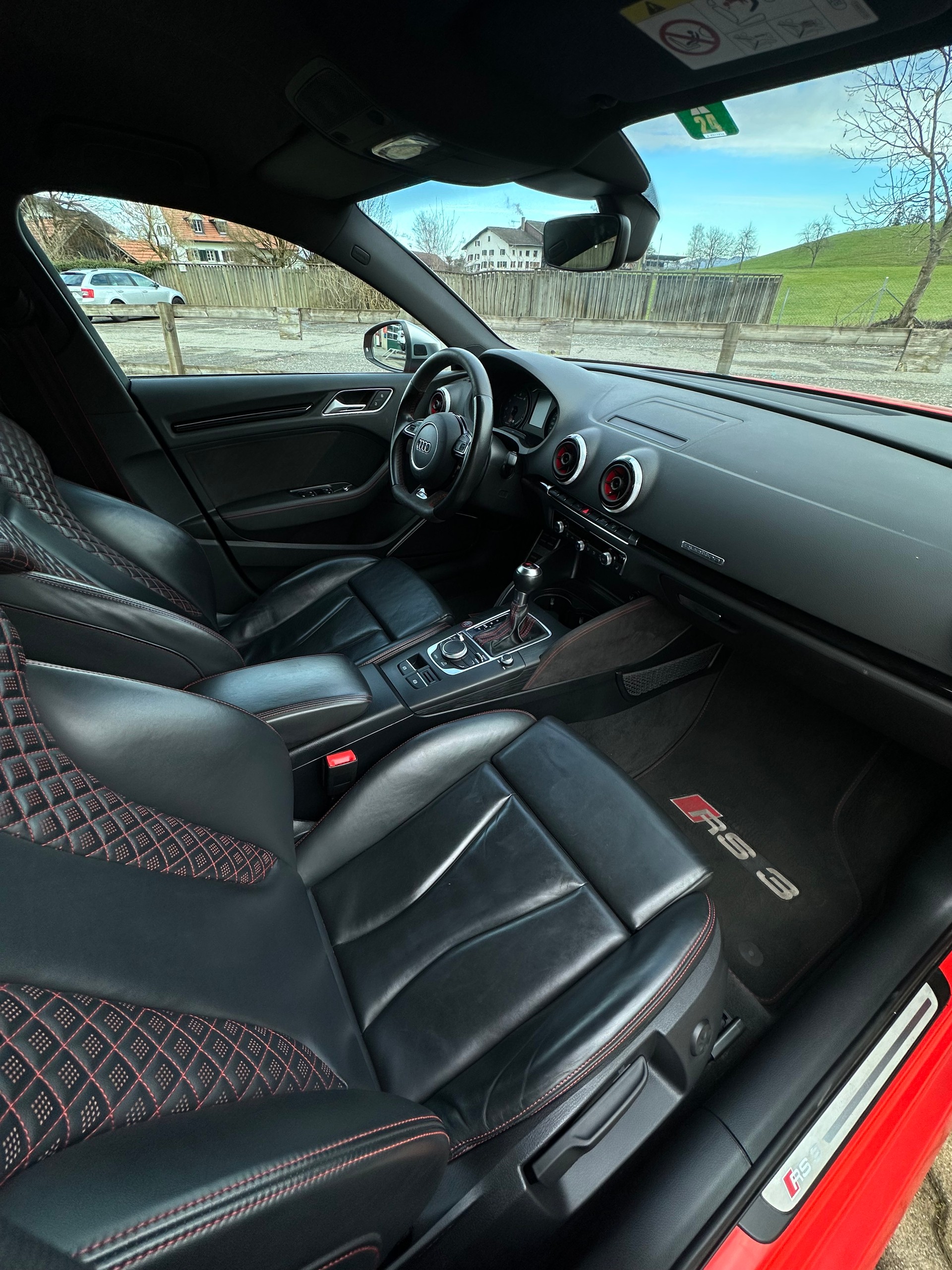 AUDI RS3 2.5 TSI quattro S-tronic-image-7