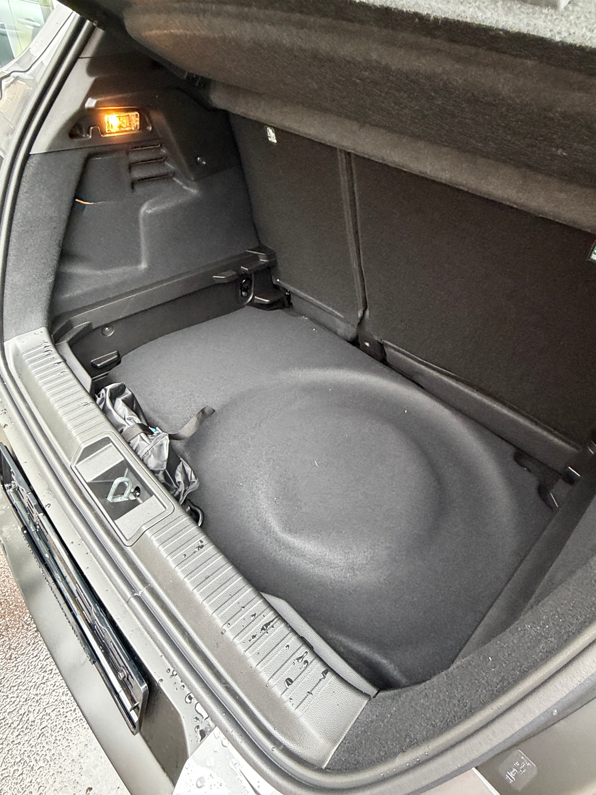 RENAULT Captur 1.8 E-Tech 160 Esprit Alpine DHT-image-4
