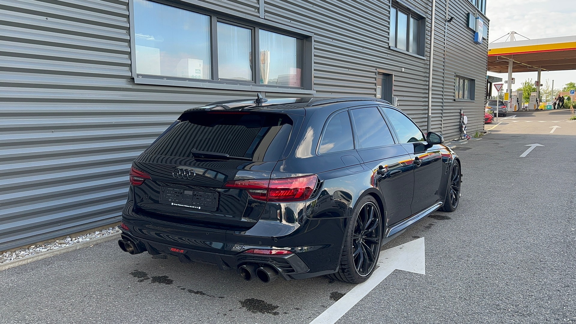 AUDI RS4-R-ABT-image-4