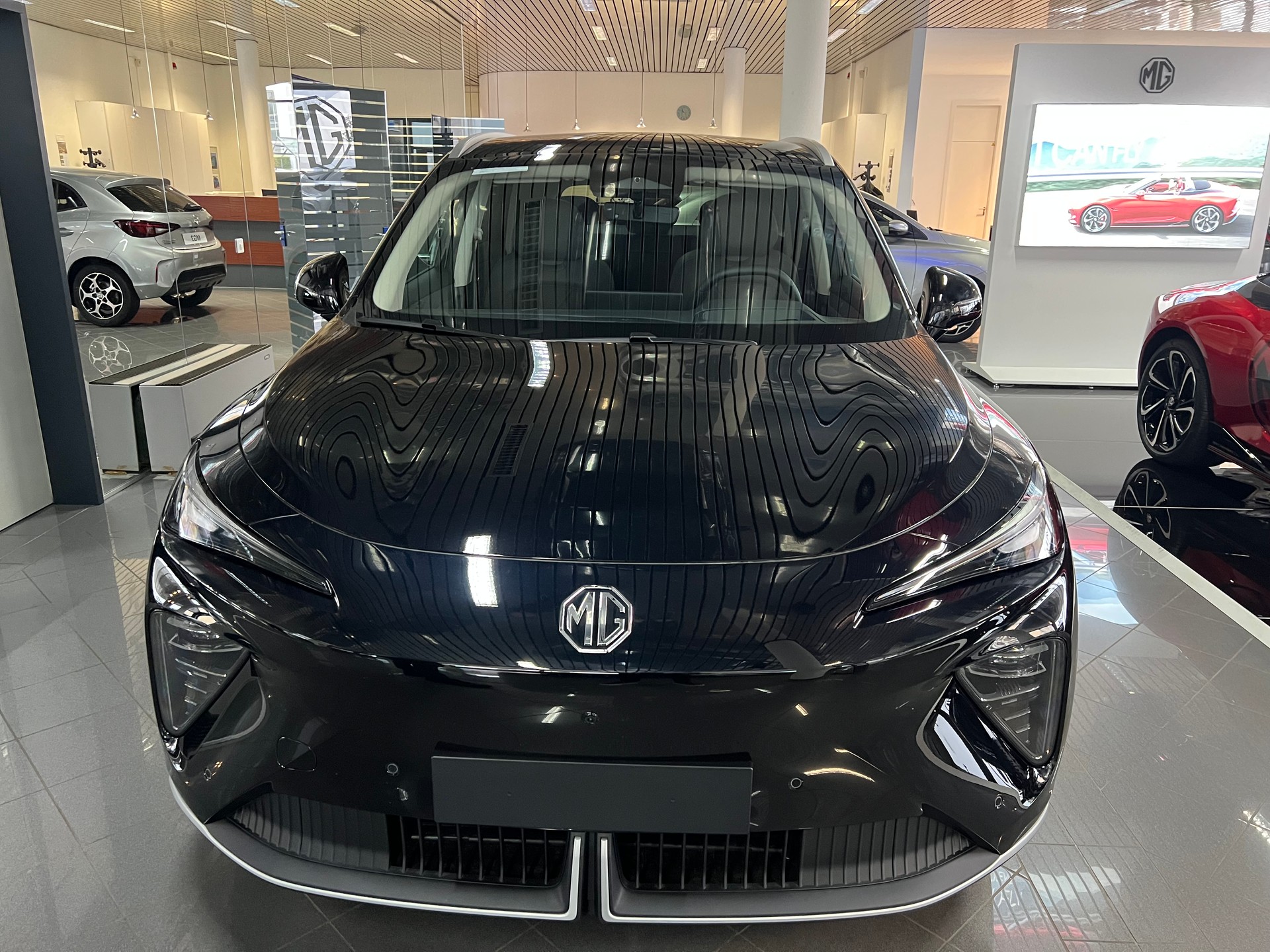 MG S6 EV 77kWh Luxury AWD-image-0
