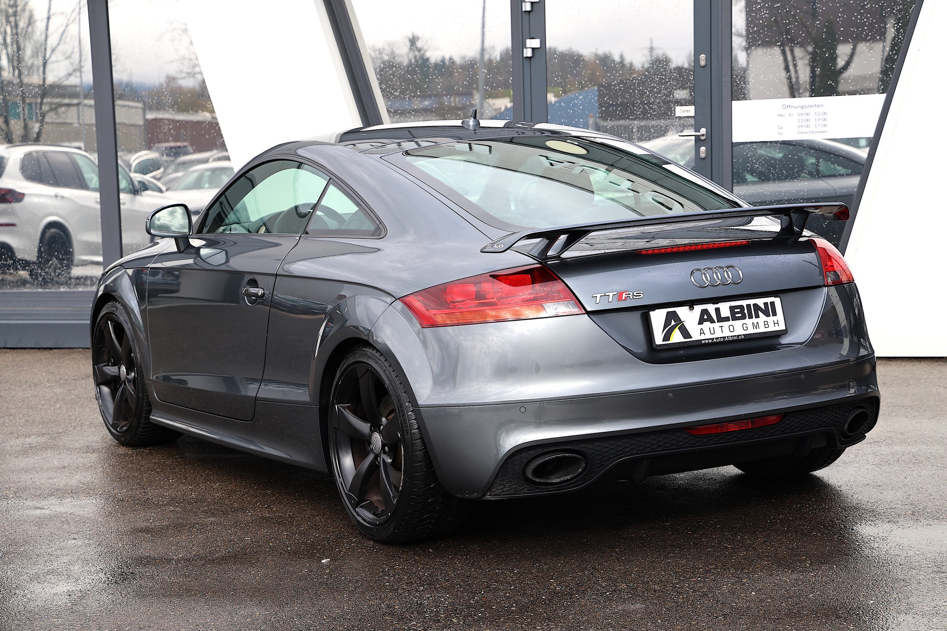 AUDI TT RS Coupé 2.5 TFSI quattro *Daytonagrau*-image-4