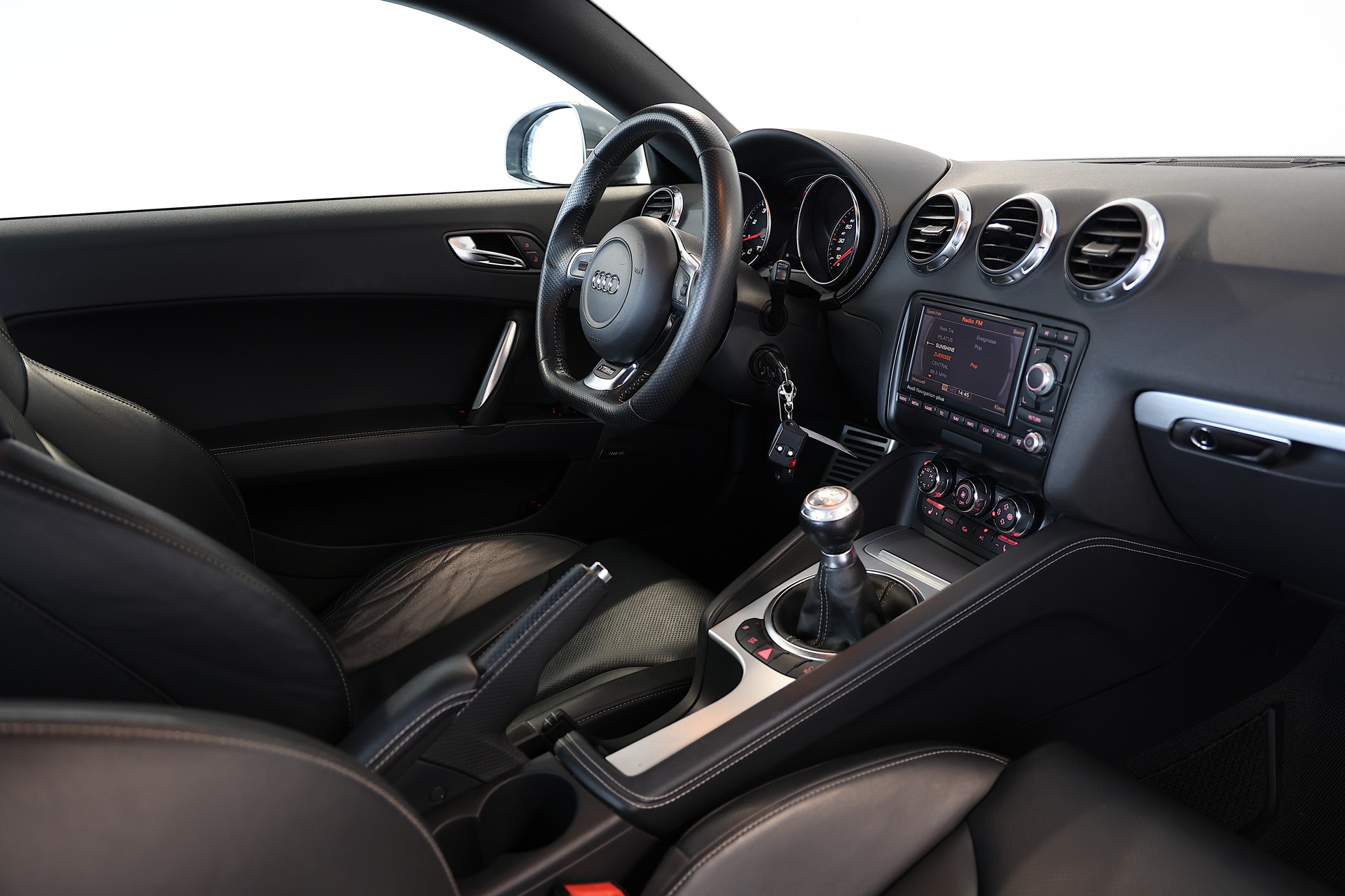 AUDI TT RS Coupé 2.5 TFSI quattro *Daytonagrau*-image-15