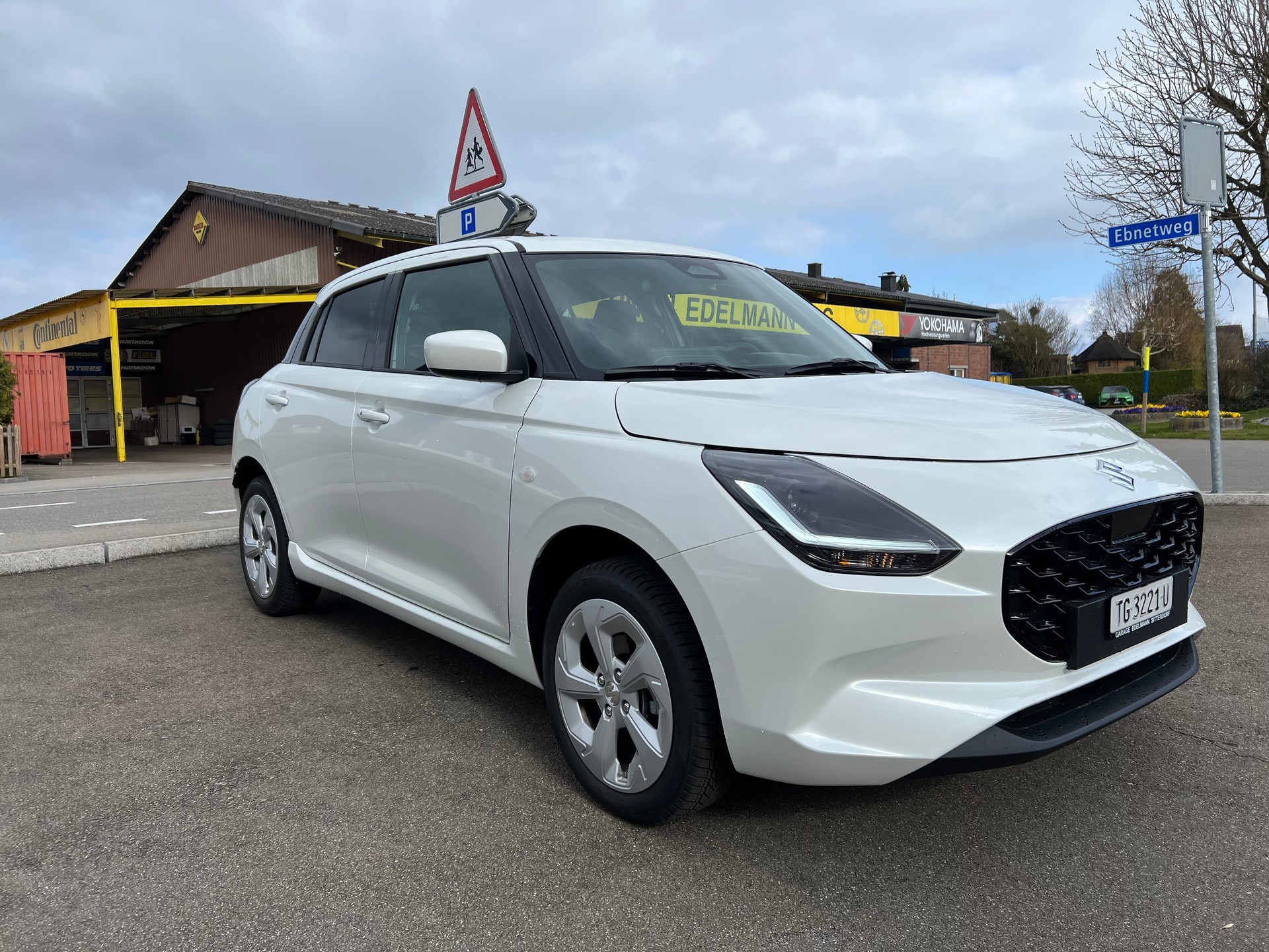 SUZUKI Swift 1.2 Compact+ Hybrid 4x4-image-2