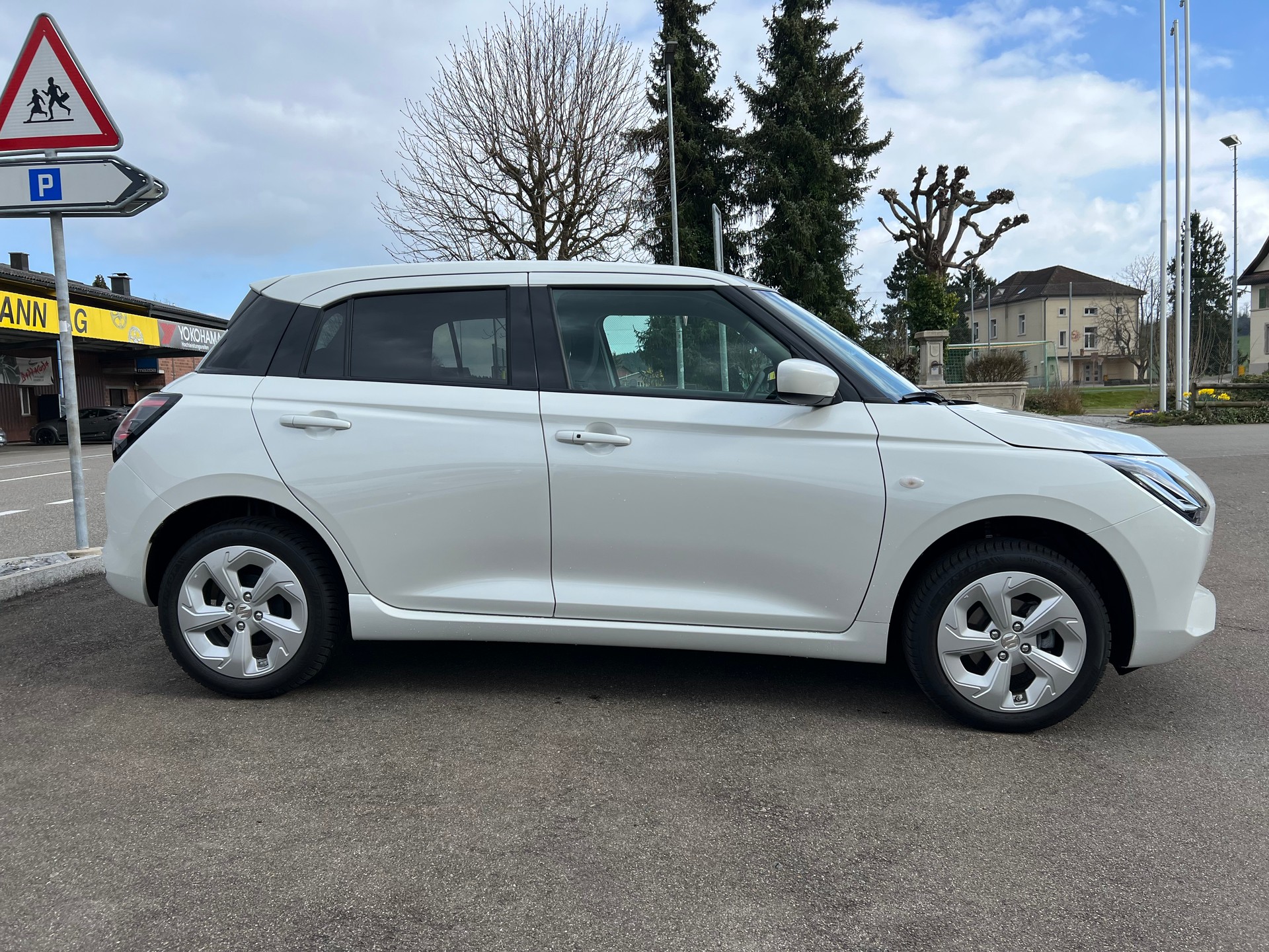 SUZUKI Swift 1.2 Compact+ Hybrid 4x4-image-3