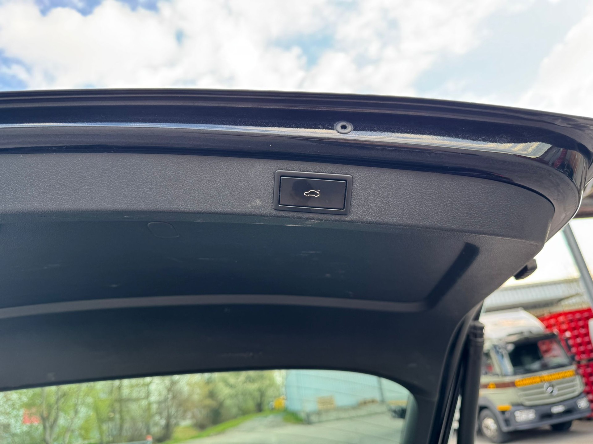 SKODA Octavia Combi 2.0 TSI RS DSG-image-7
