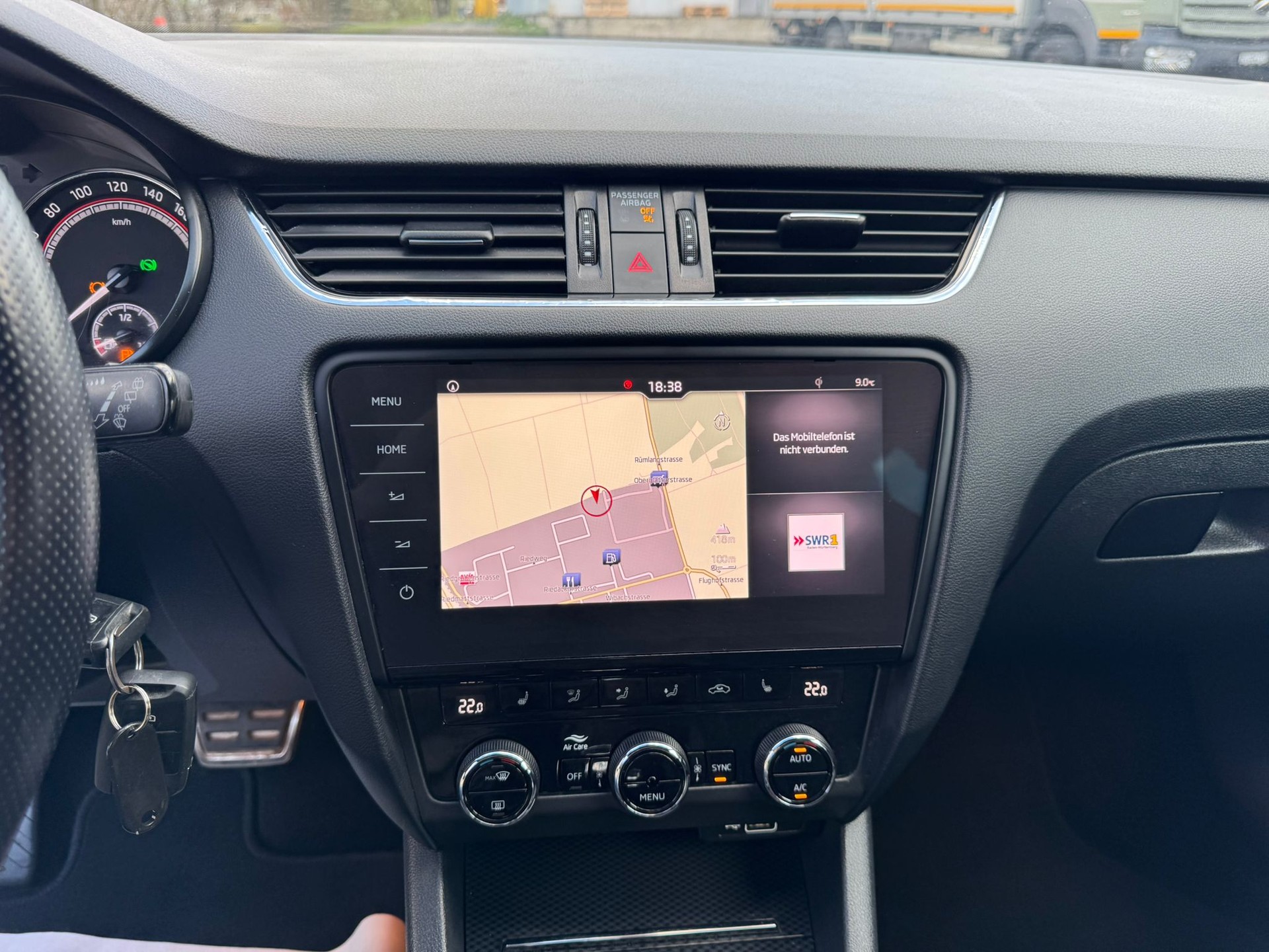 SKODA Octavia Combi 2.0 TSI RS DSG-image-23