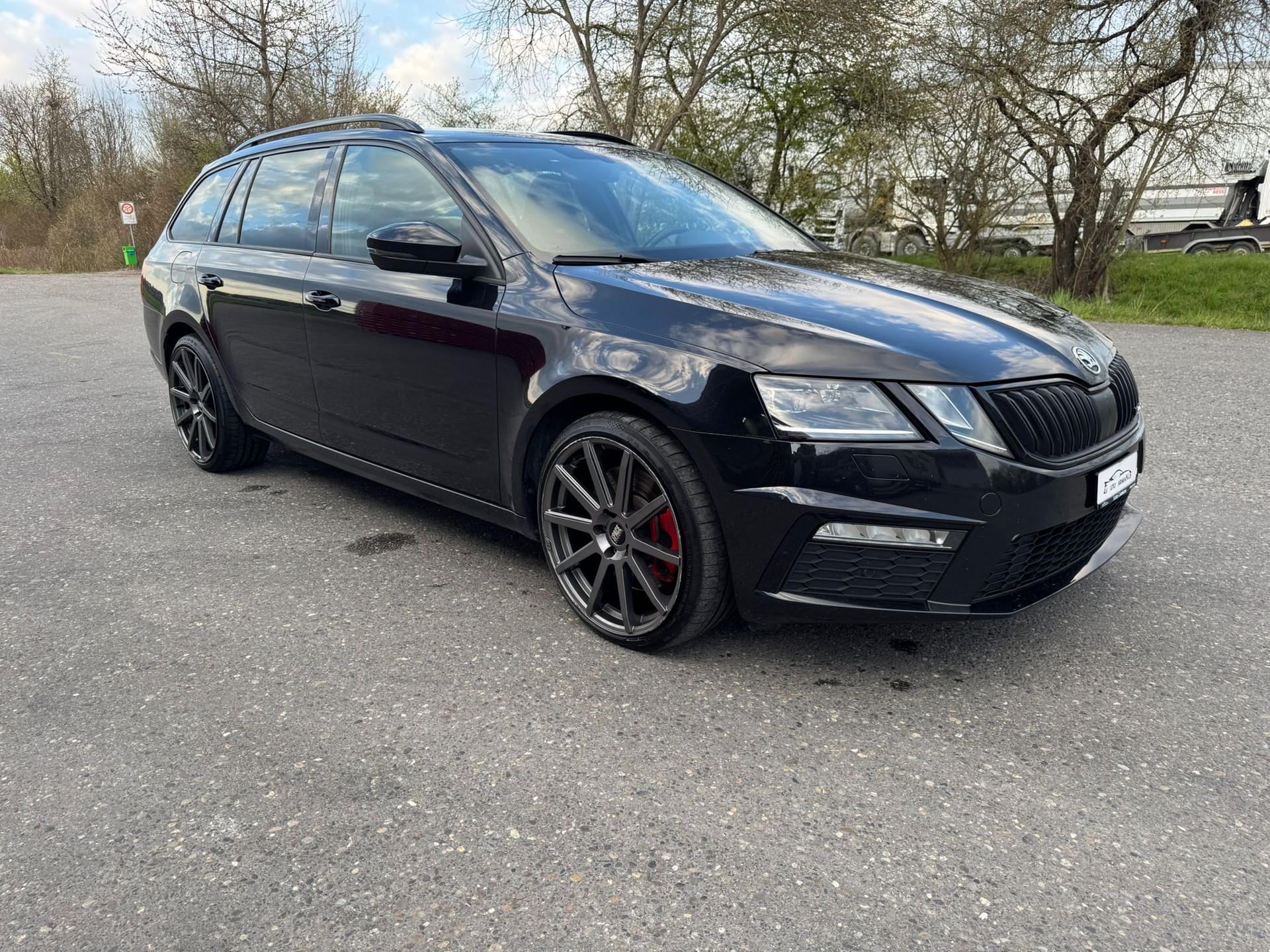 SKODA Octavia Combi 2.0 TSI RS DSG-image-1