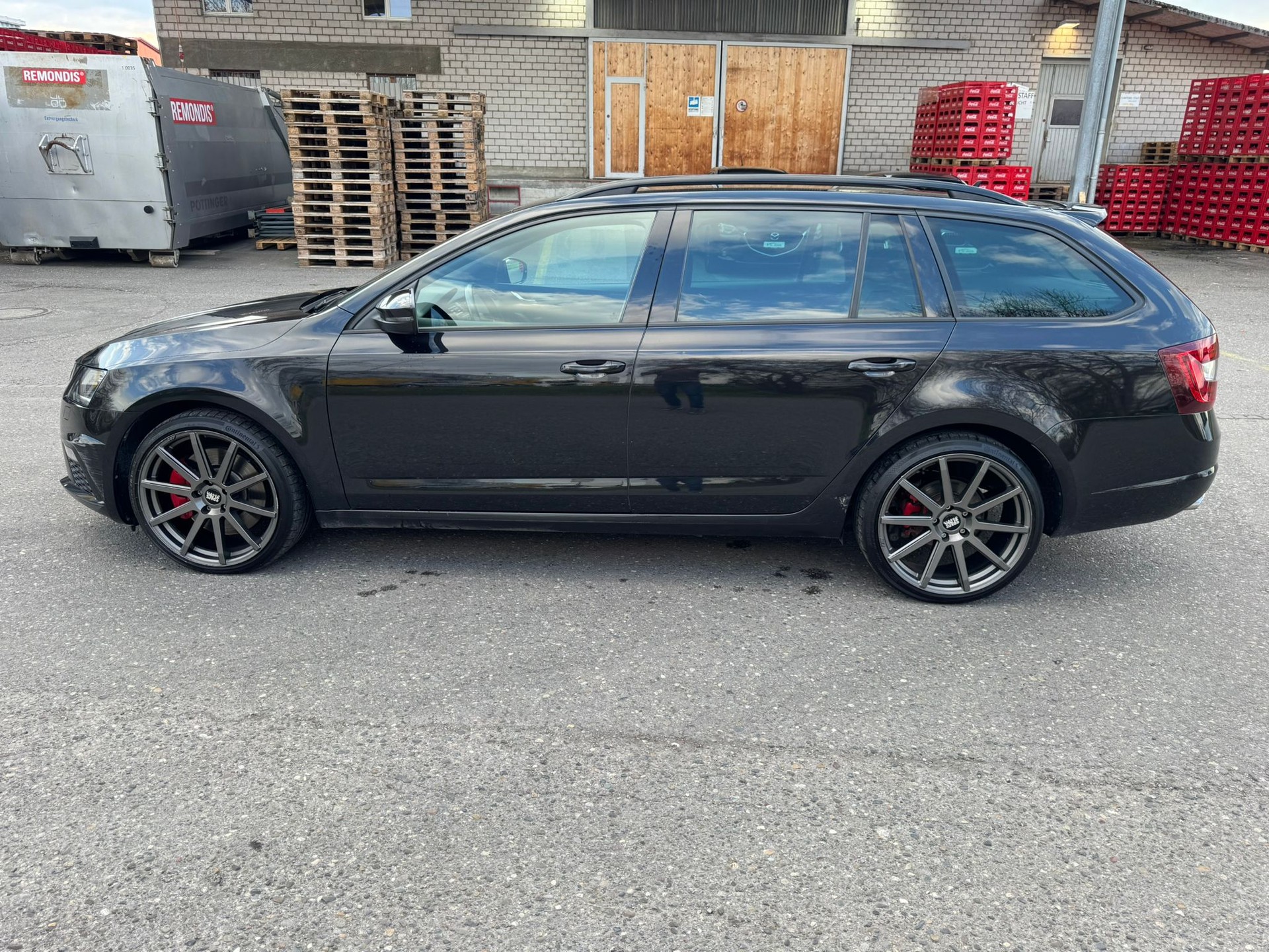 SKODA Octavia Combi 2.0 TSI RS DSG-image-8