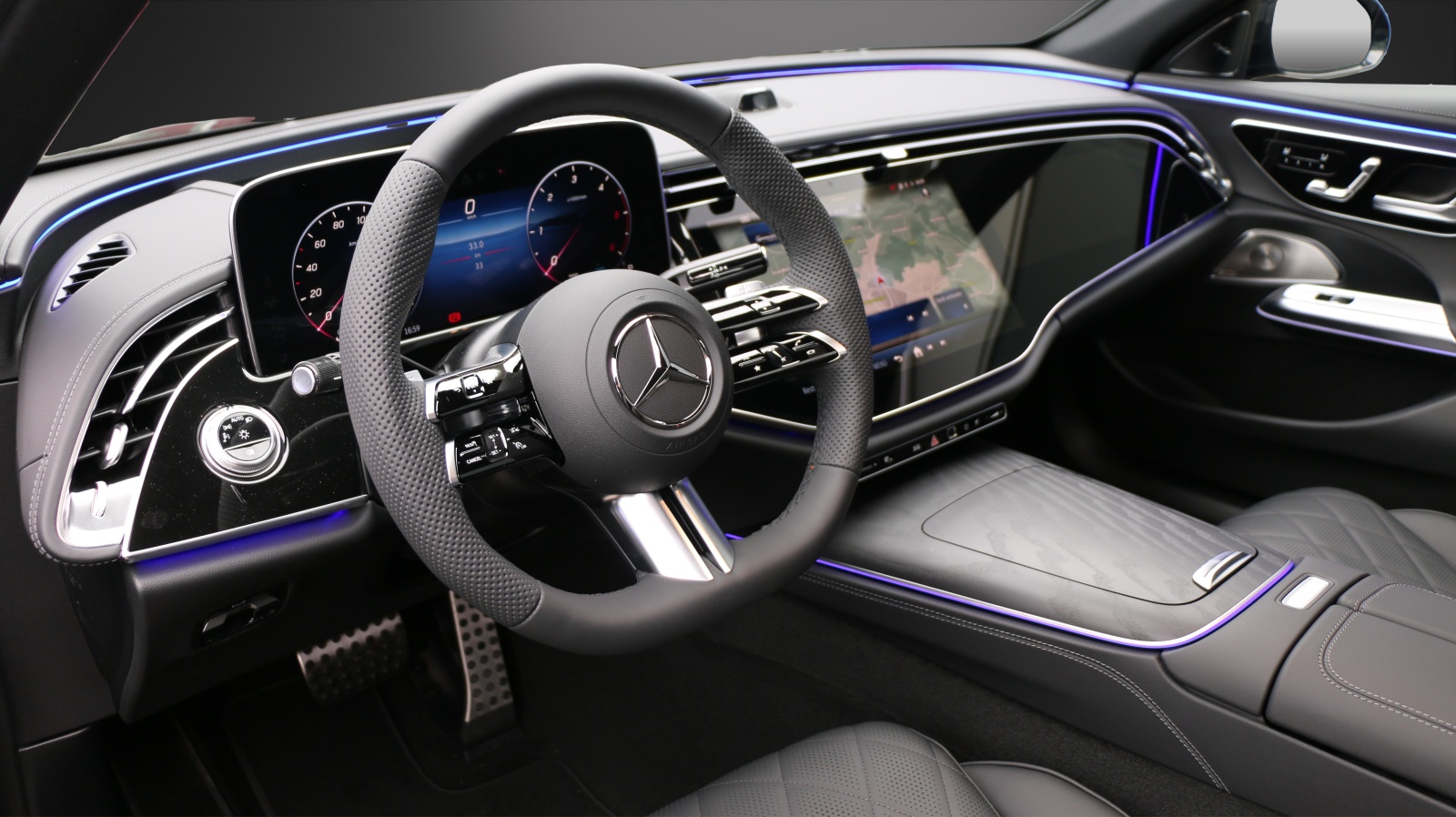 MERCEDES-BENZ E 220 d 4MATIC T-Modell 9G-Tronic-image-4