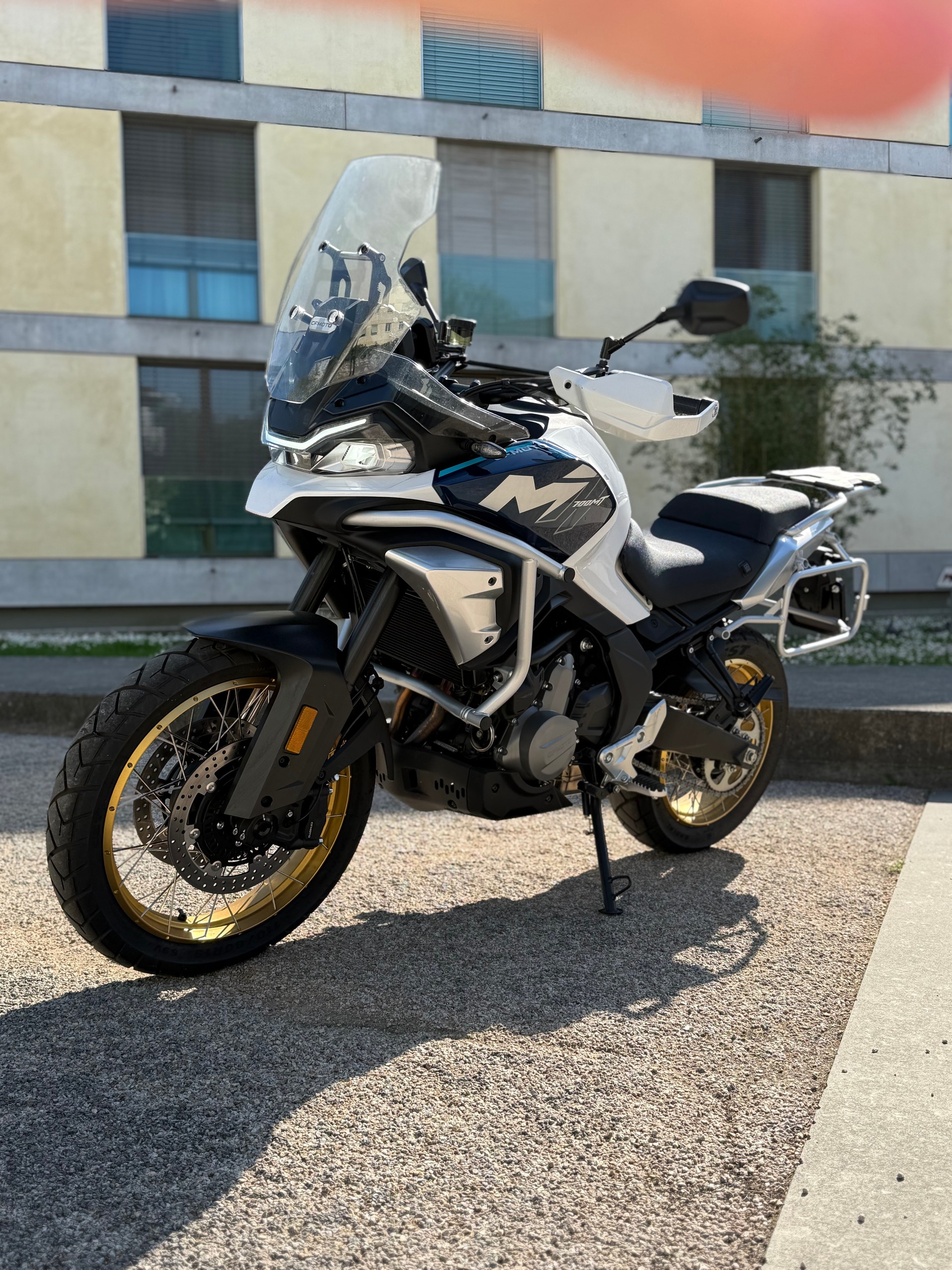 CF MOTO 700MT