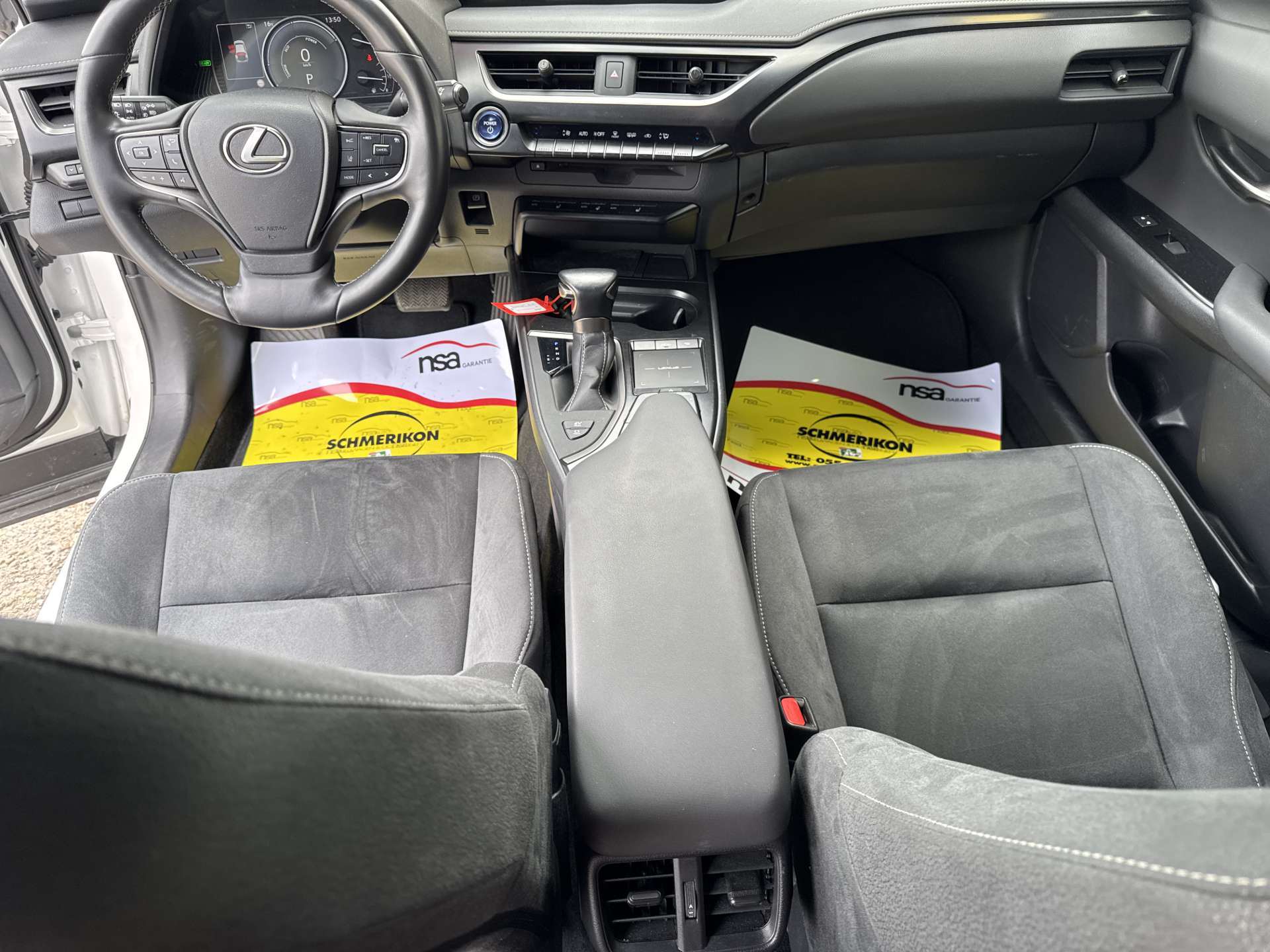 LEXUS UX 250h Hybrid Style Edition Automat-image-13