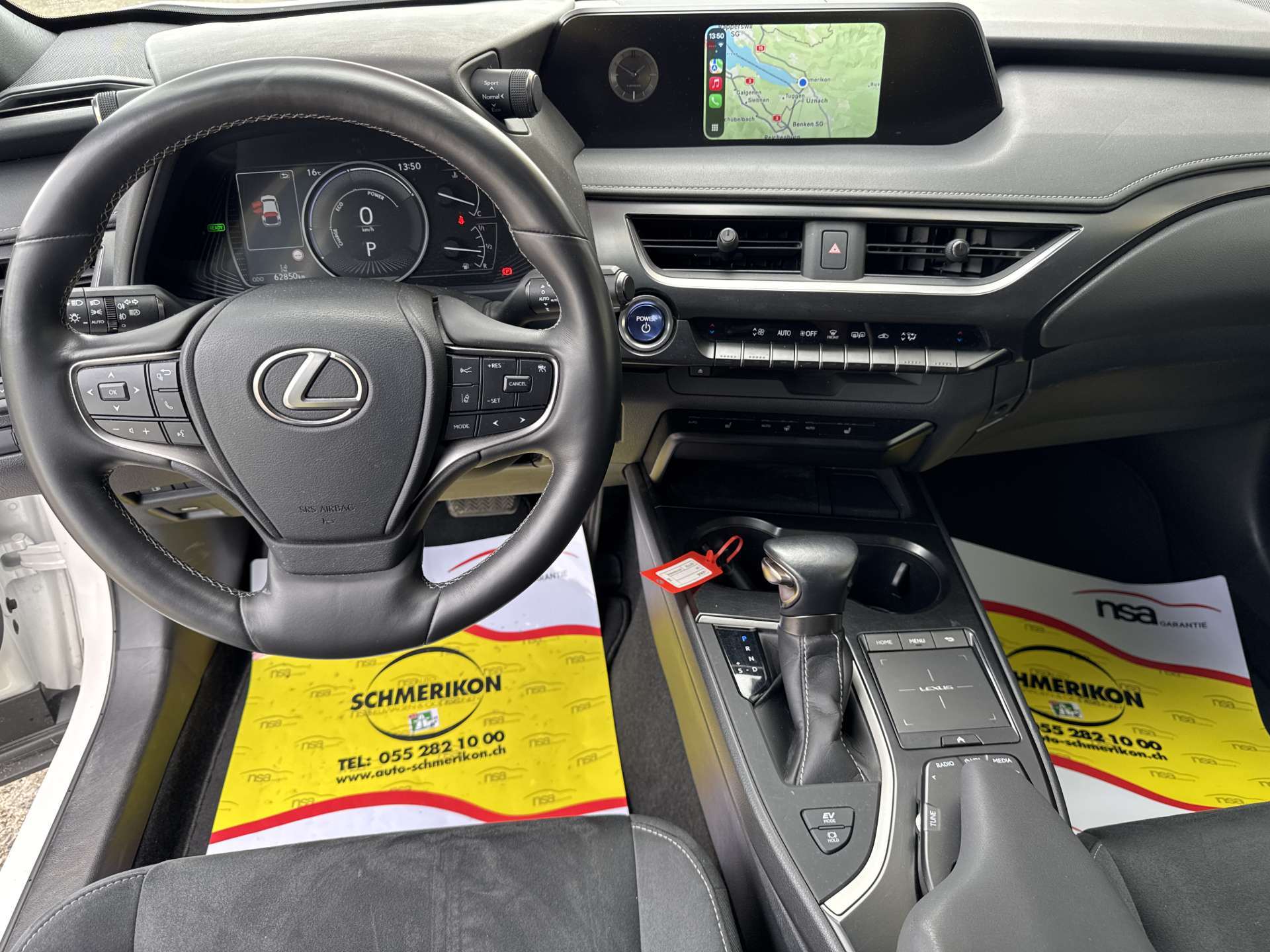 LEXUS UX 250h Hybrid Style Edition Automat-image-12