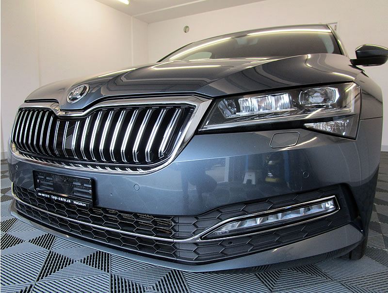 SKODA Superb Combi 2.0 TDi Style 4x4 DSG-image-11