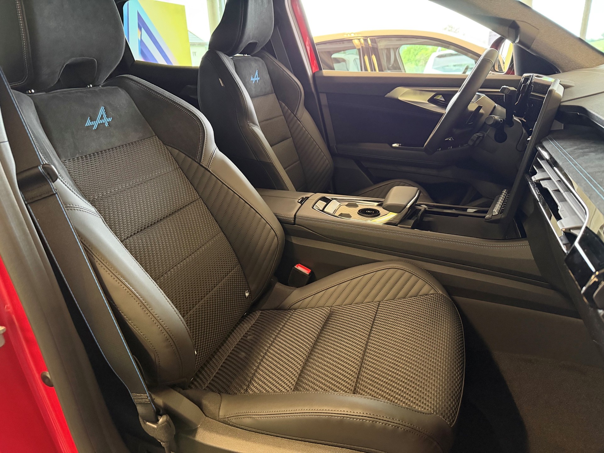 RENAULT Austral 1.2 HEV 200 esprit Alpine A-image-5
