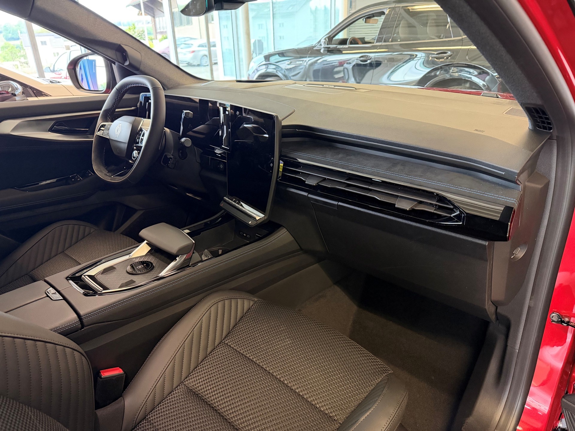 RENAULT Austral 1.2 HEV 200 esprit Alpine A-image-3