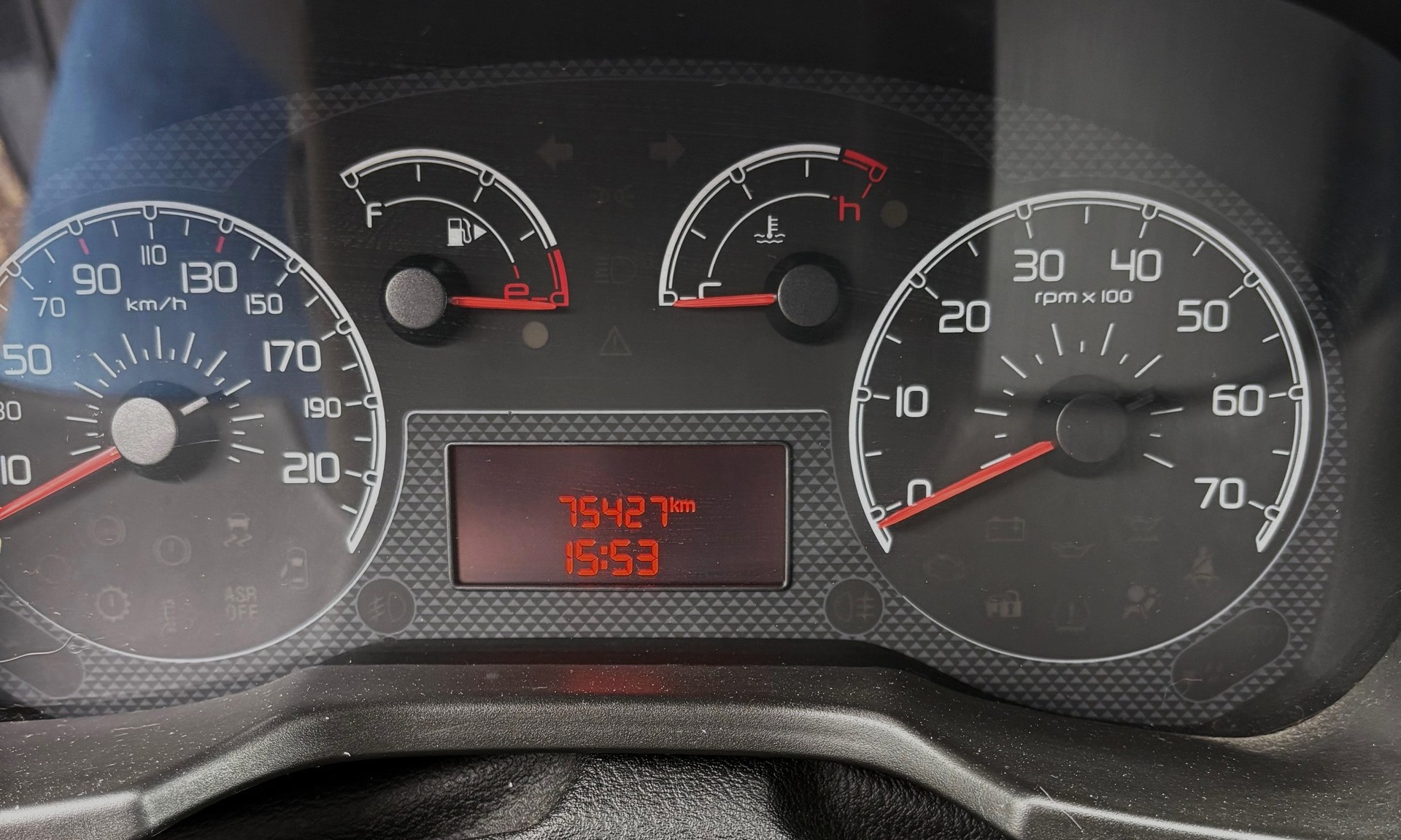 CITROEN Nemo 1.3 HDi-image-9