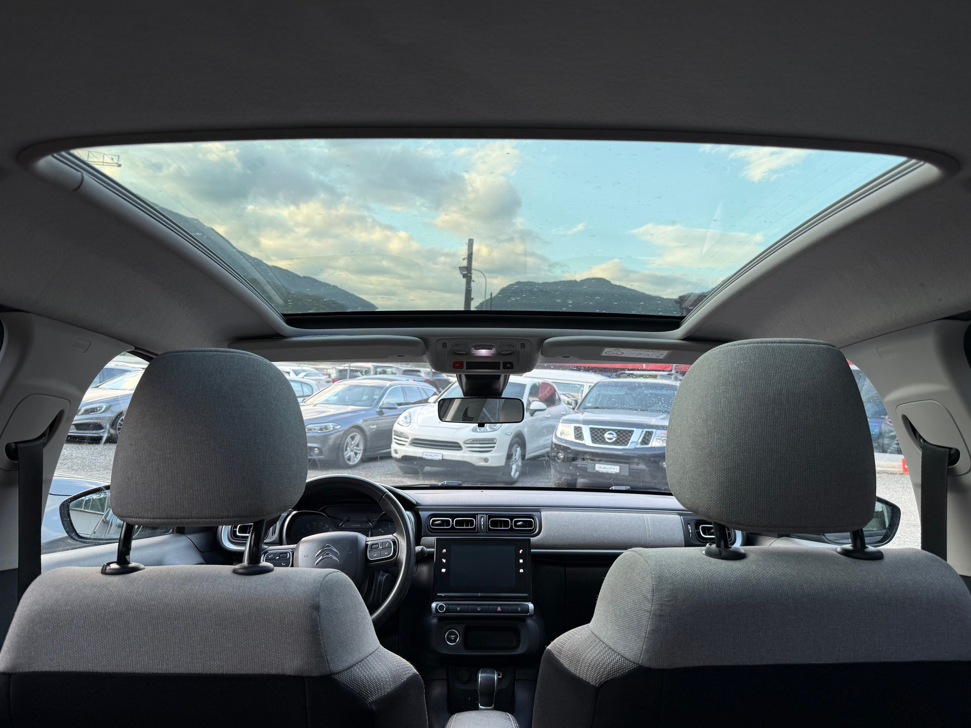 CITROEN C3 1.2i PureTech Shine EAT-image-10