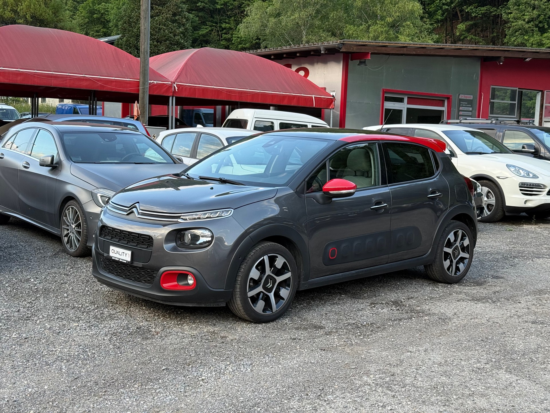 CITROEN C3 1.2i PureTech Shine EAT-image-0