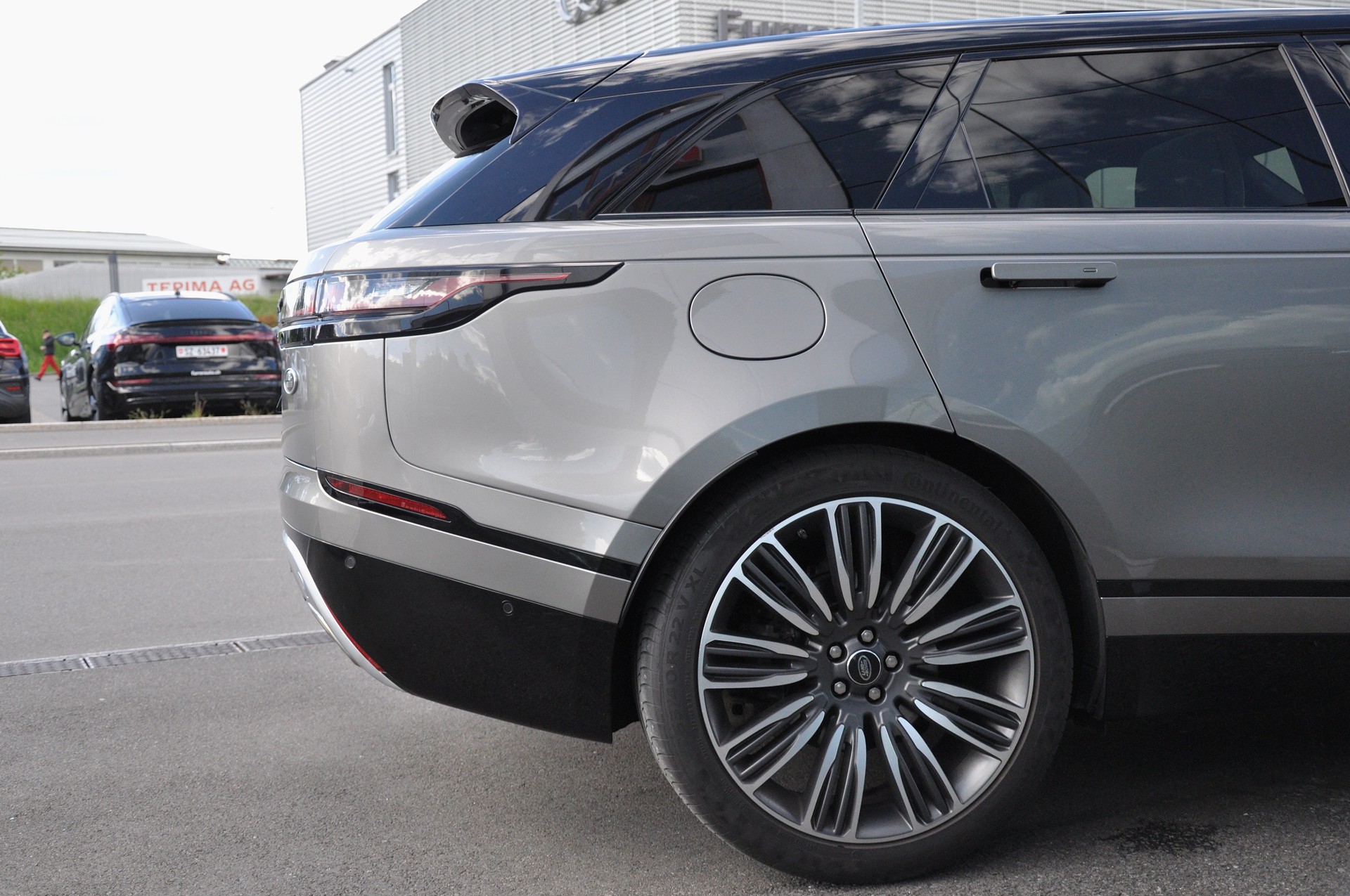 LAND ROVER Range Rover Velar D 300 First Edition Automatic-image-9