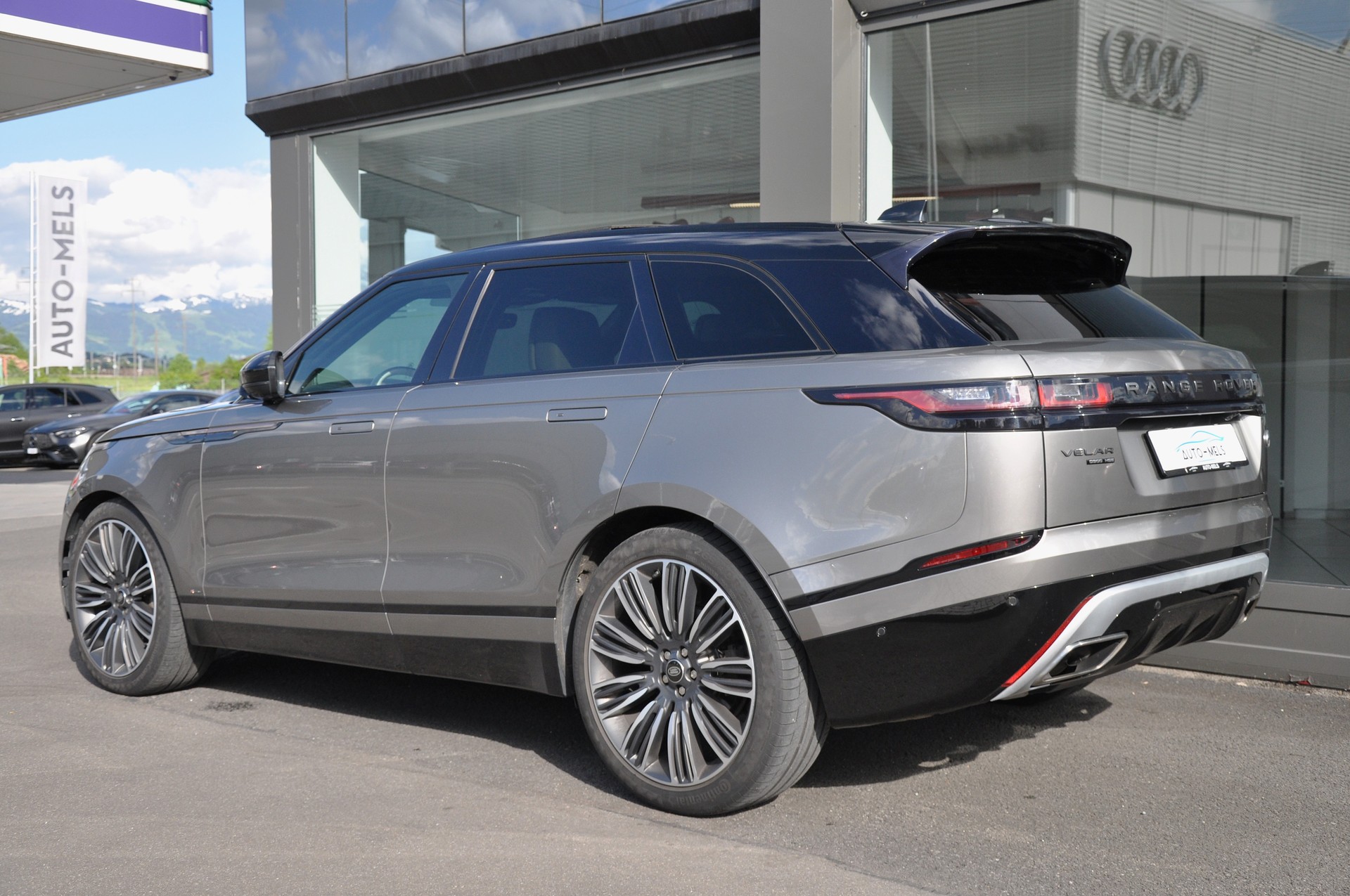 LAND ROVER Range Rover Velar D 300 First Edition Automatic-image-4