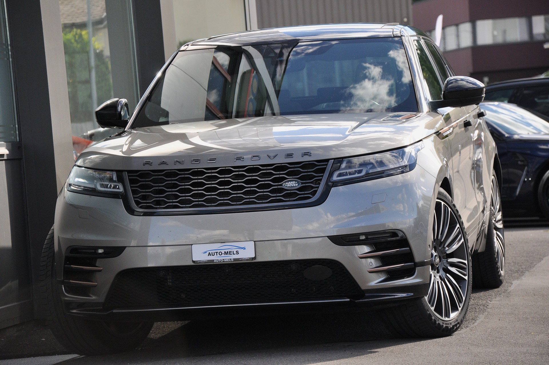 LAND ROVER Range Rover Velar D 300 First Edition Automatic-image-0