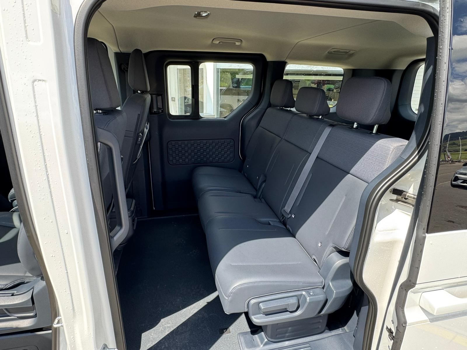 KIA PV5 Passenger 71.2 kWh Plus-image-6