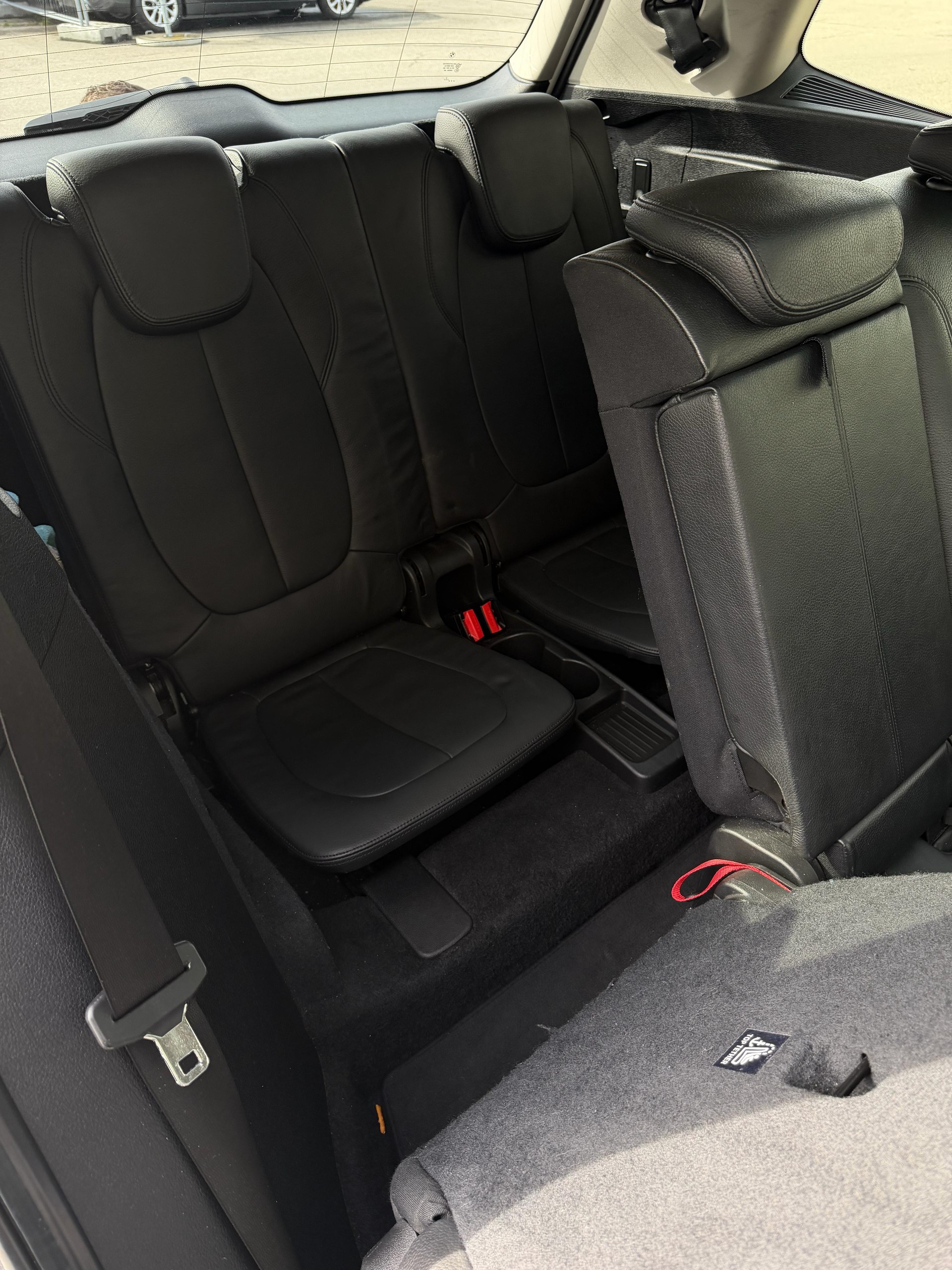 BMW 220d xDrive Gran Tourer Steptronic-image-10