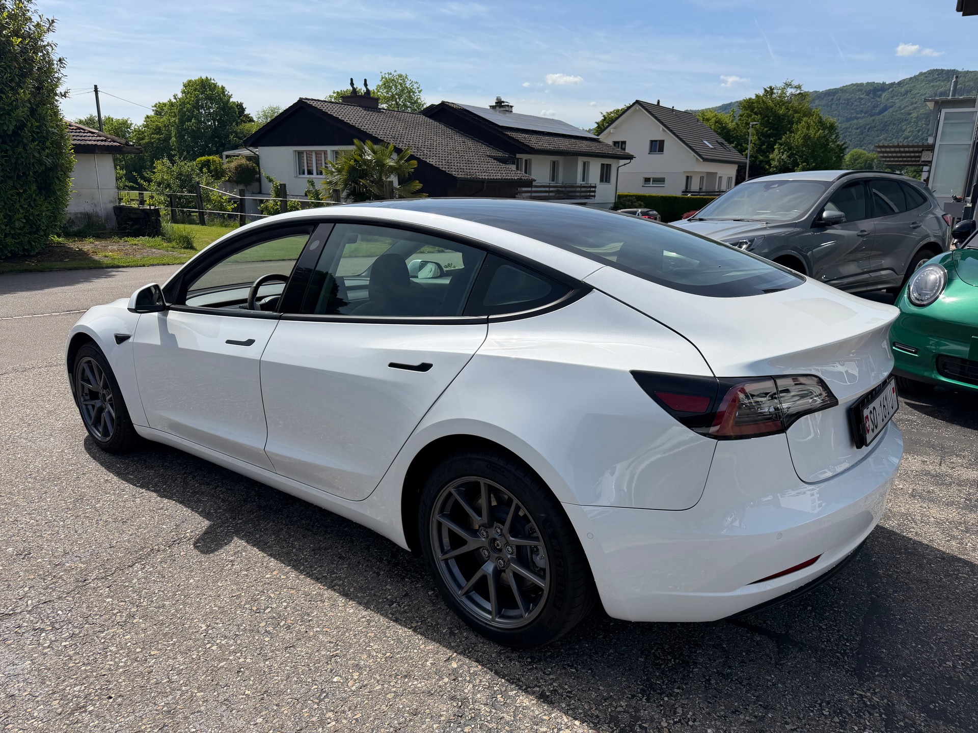 TESLA Model 3 Long Range Dual Motor AWD-image-5