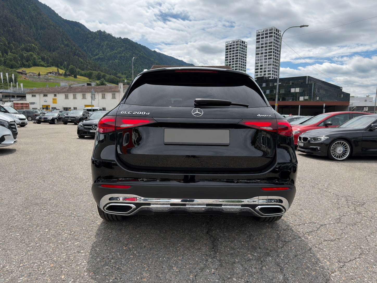 MERCEDES-BENZ GLC 200 d Avantgarde 4matic-image-1