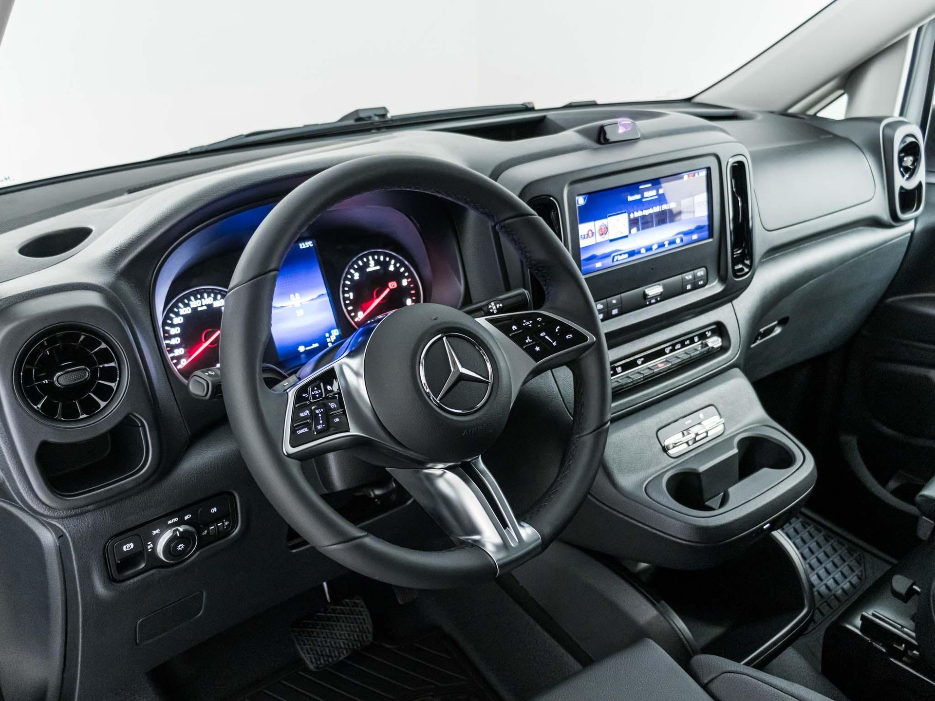 MERCEDES-BENZ Vito 116 CDI 4x4 Mixto Kompakt-image-8