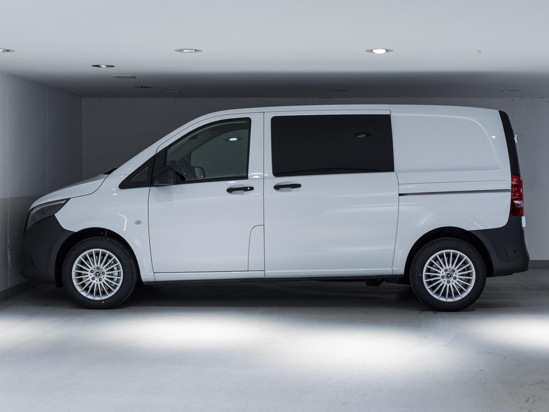 MERCEDES-BENZ Vito 116 CDI 4x4 Mixto Kompakt-image-4