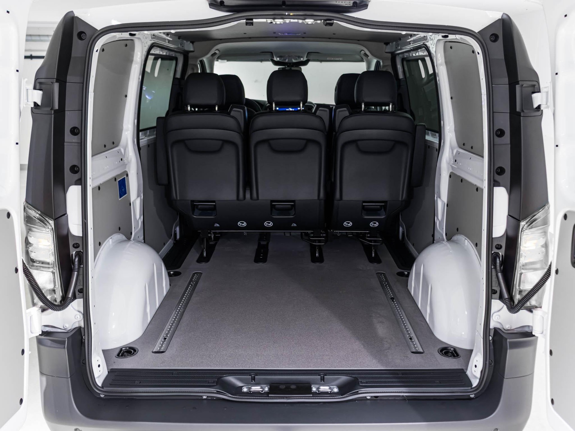 MERCEDES-BENZ Vito 116 CDI 4x4 Mixto Kompakt-image-12