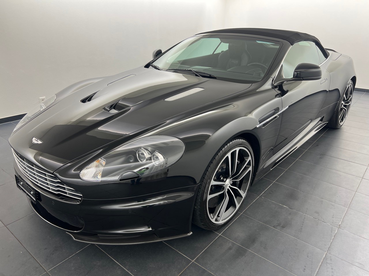 ASTON MARTIN 6.0 V12